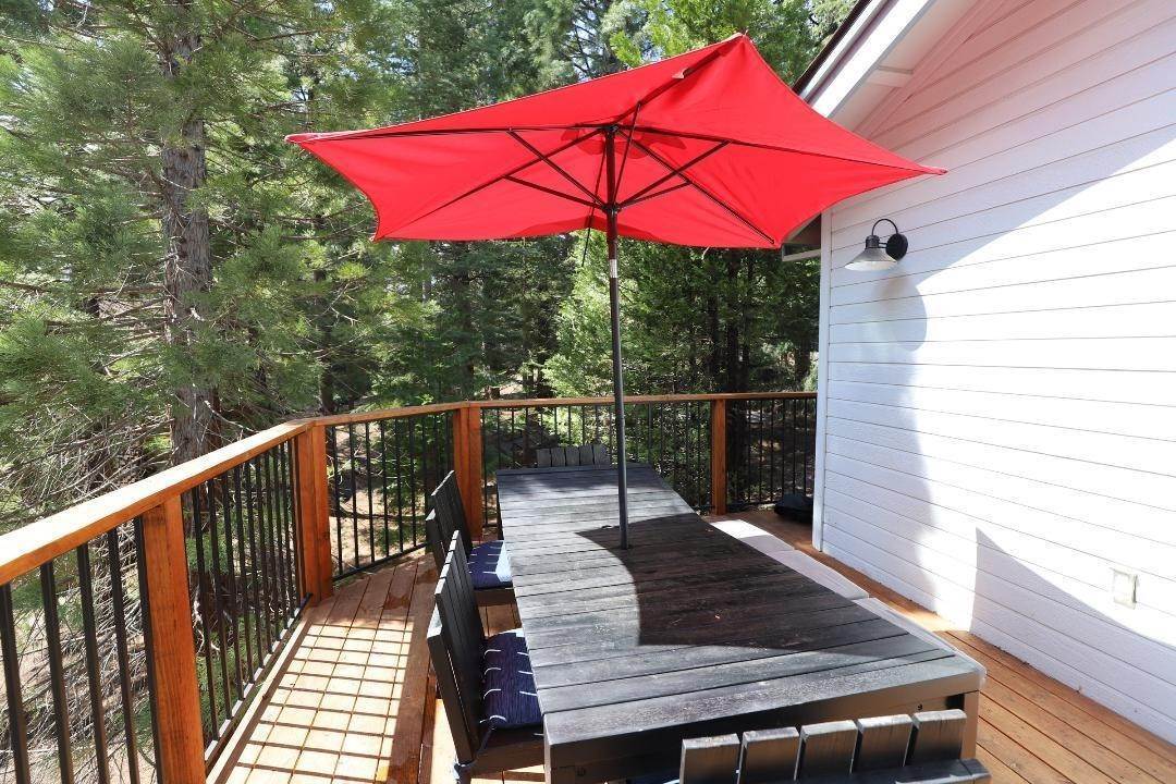 14. Single Family Homes for Active at 616 Pine Canyon Road Lake Almanor, California 96137 United States