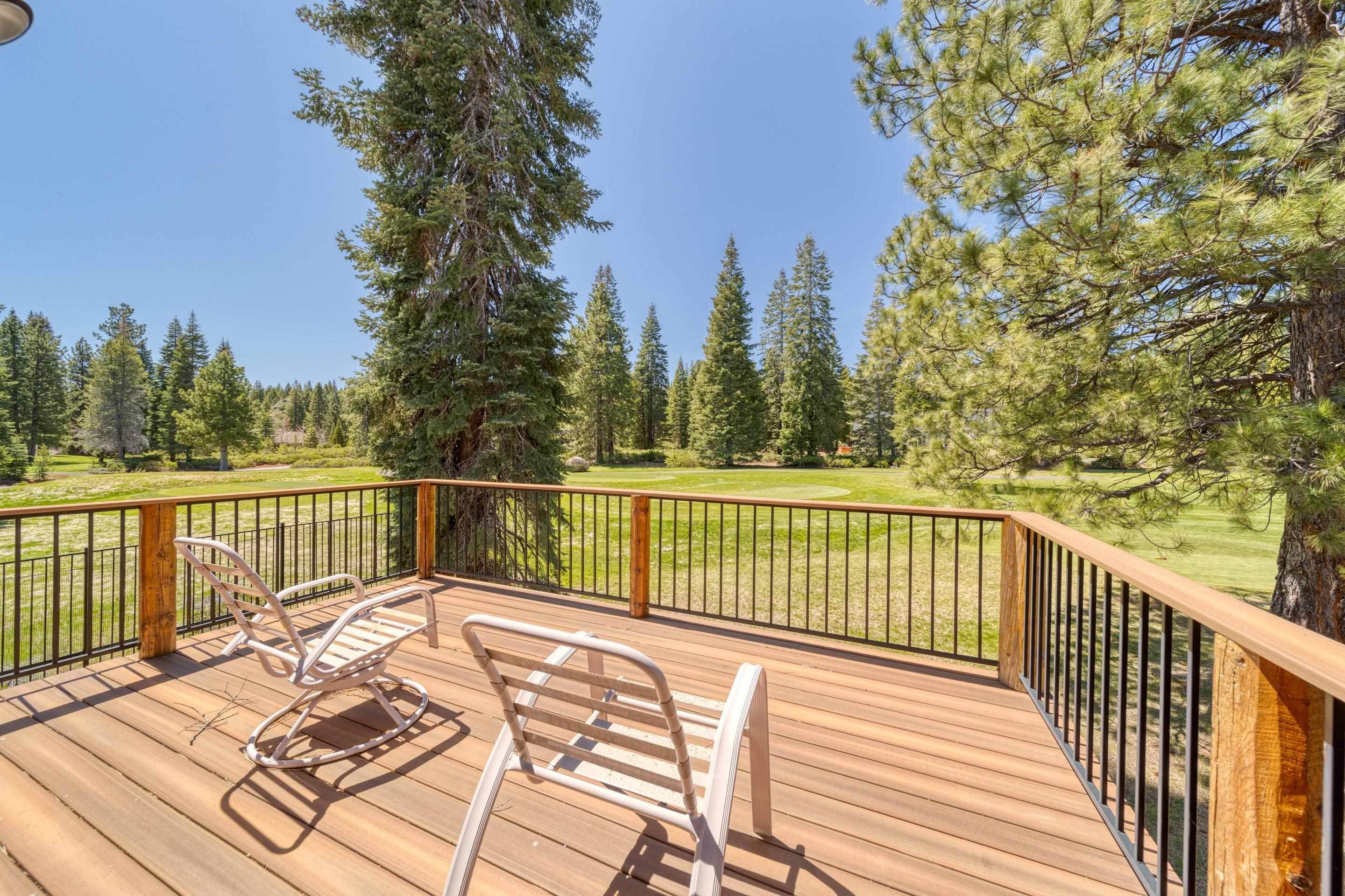 20. Single Family Homes for Active at 276 Walsh Court Lake Almanor, California 96137 United States
