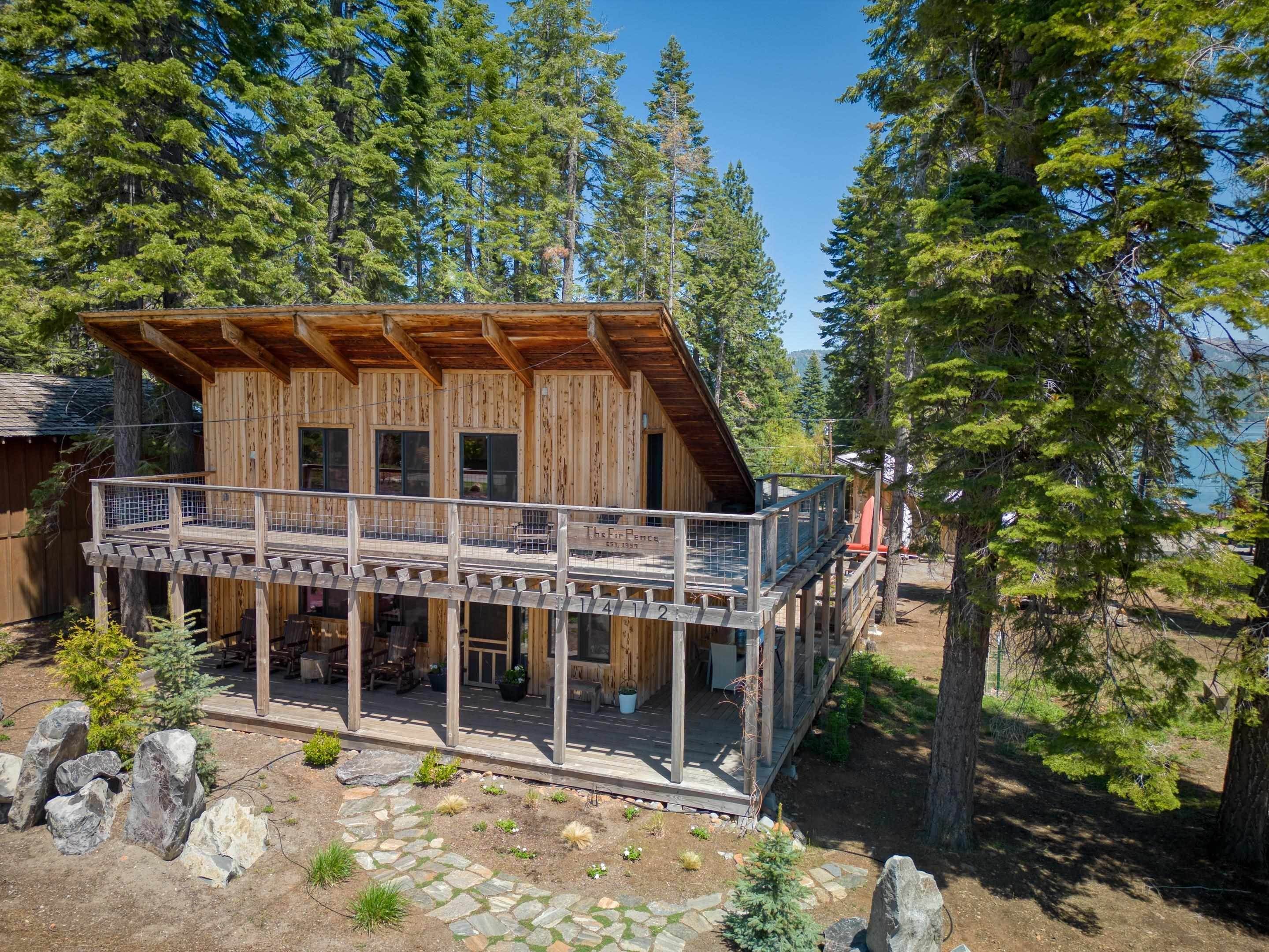 2. Single Family Homes for Active at 1412 Lassen View Drive Lake Almanor, California 96137 United States