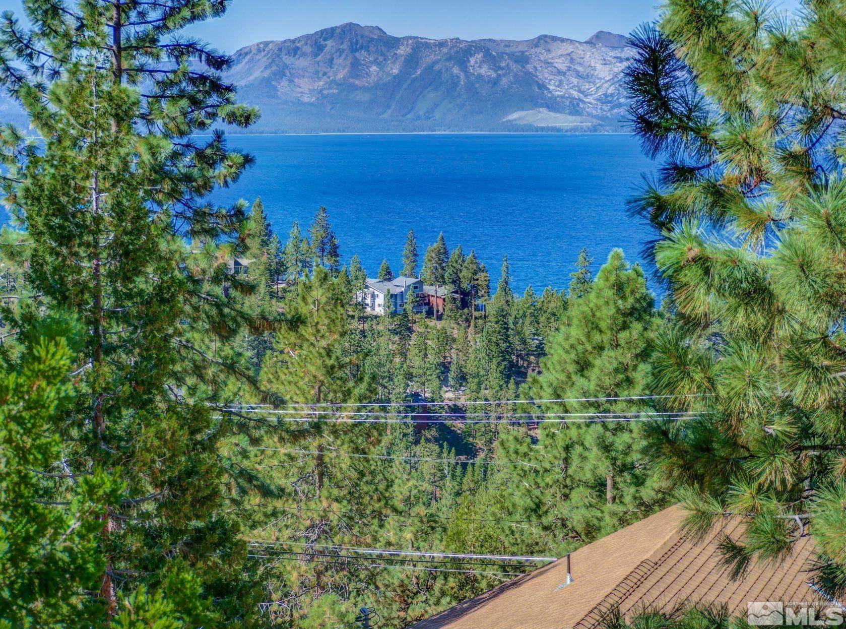 15. Single Family Homes for Active at 1345 Winding Way Zephyr Cove, Nevada 89413 United States