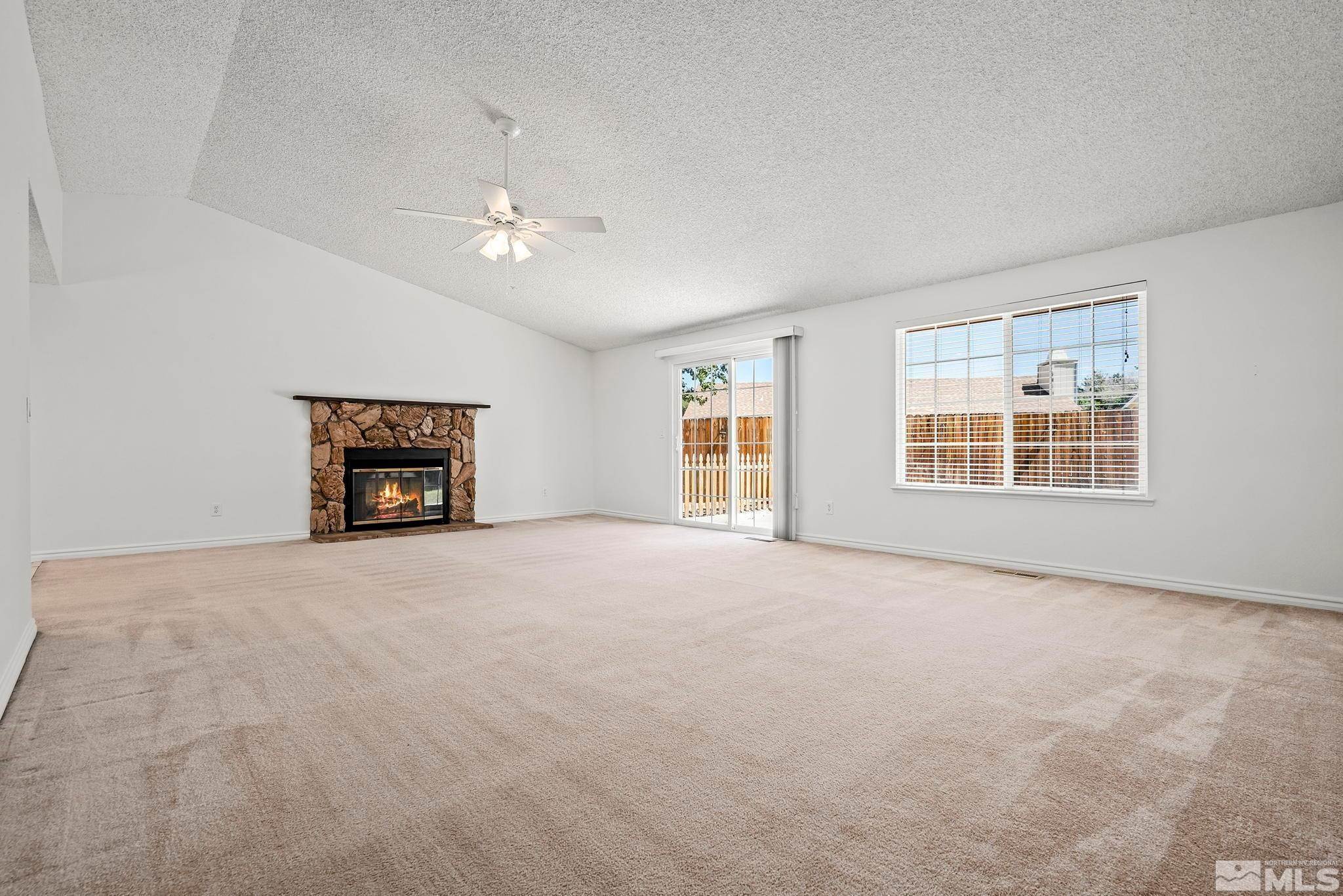 4. Single Family Homes for Active at 1289 Pullman Court Sparks, Nevada 89434 United States