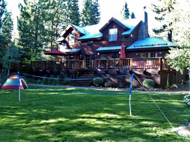 Single Family Homes at 13276 Skiview Lp Truckee, California 96161 United States