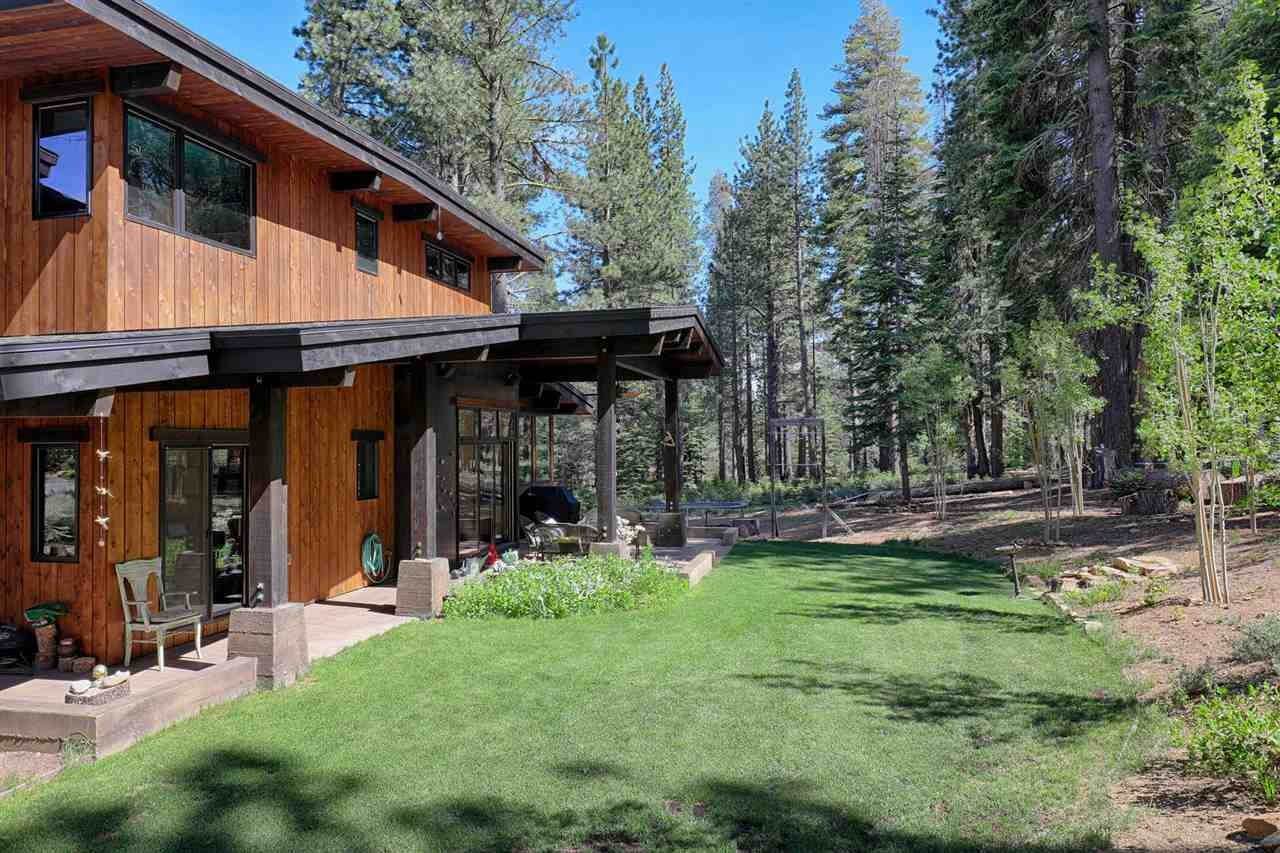 3. Single Family Homes at 11770 Bottcher Loop Truckee, California 96161 United States