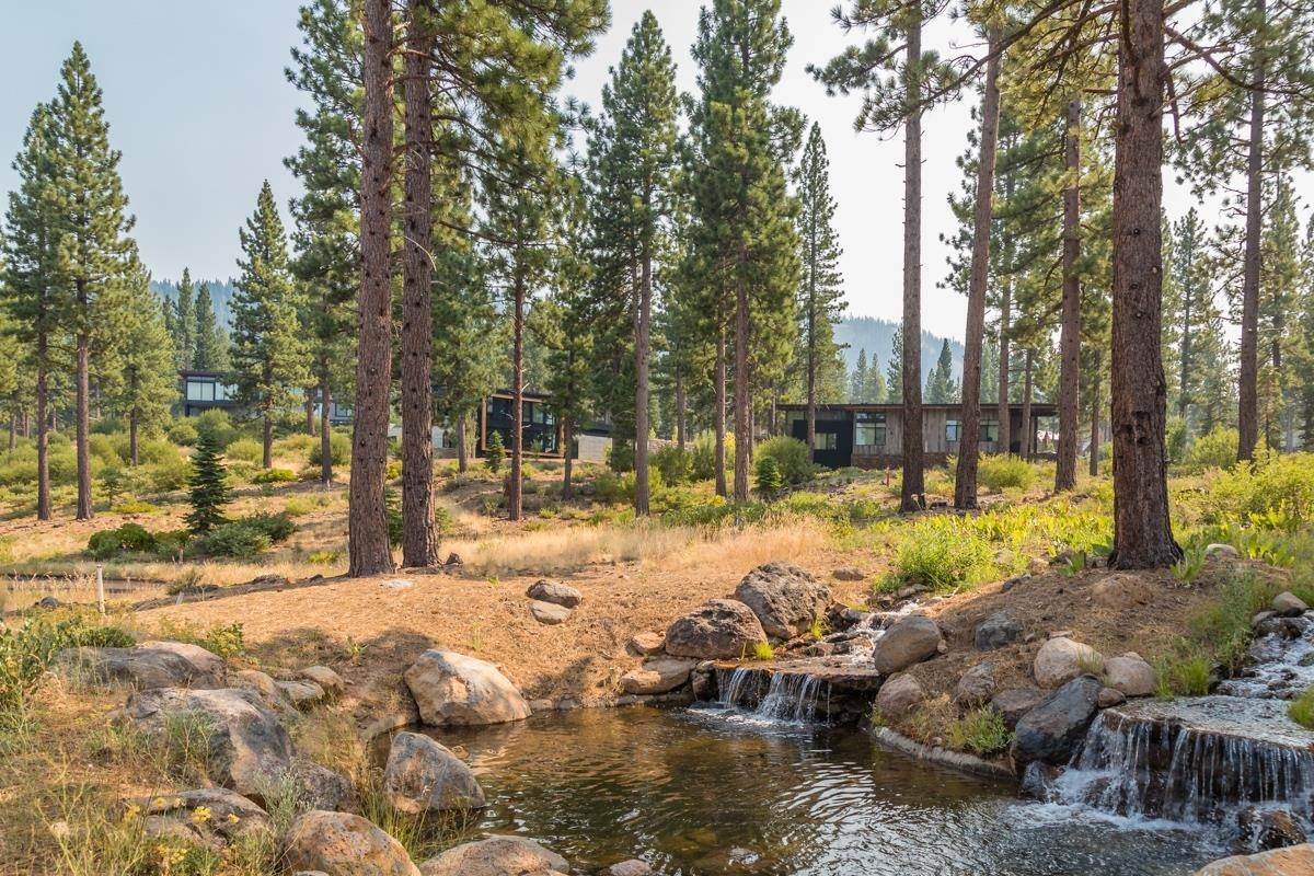 Land for Active at 2412 Newhall Court Truckee, California 96161 United States