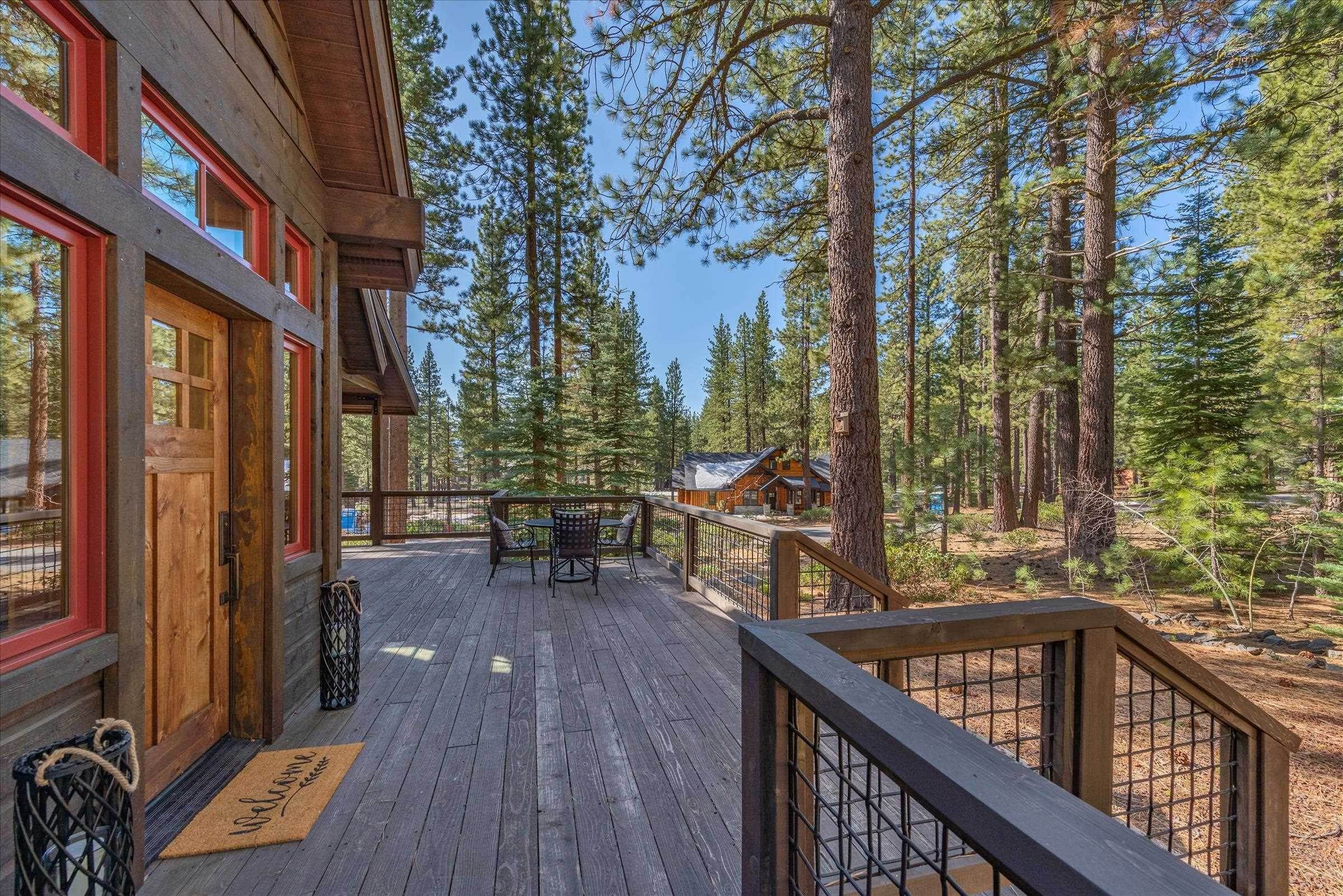 3. Single Family Homes at 11061 Parkland Drive Truckee, California 96161 United States