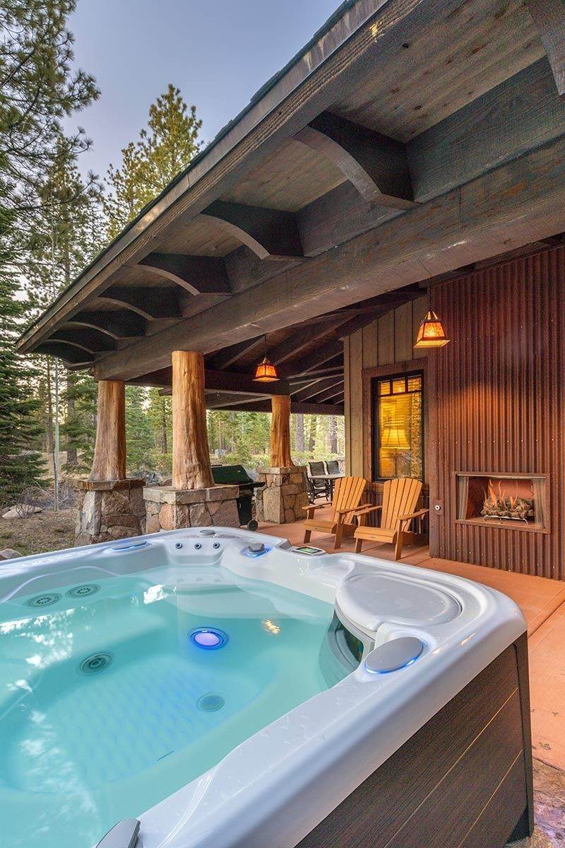 20. Single Family Homes for Active at 10630 Dutton Court Truckee, California 96161 United States