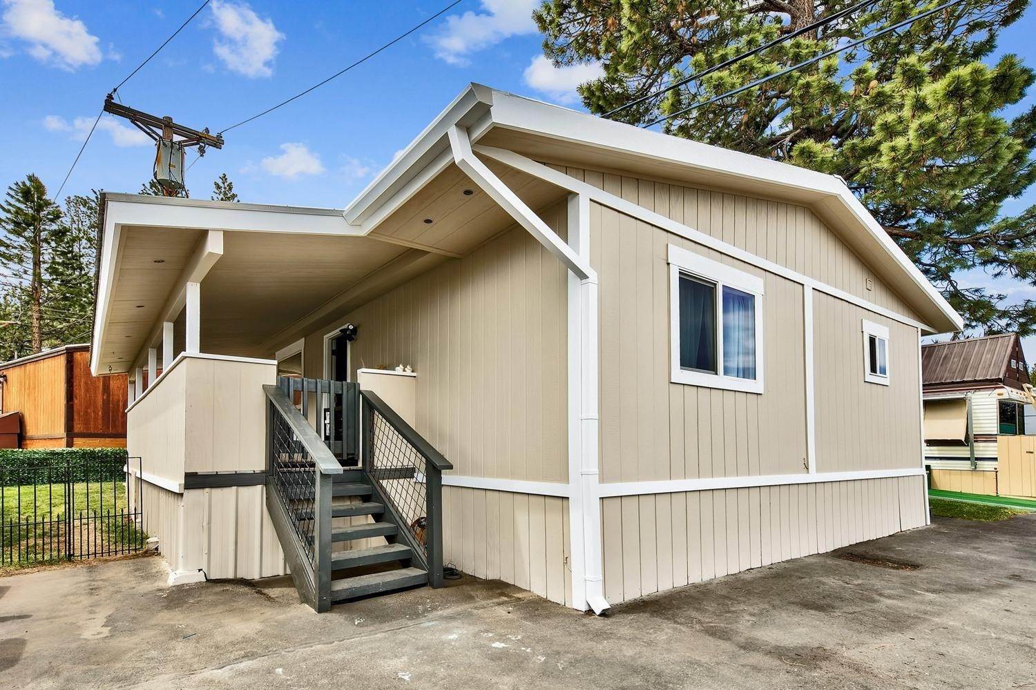 Mobile Homes at 11070 Brockway Road Truckee, California 96161 United States