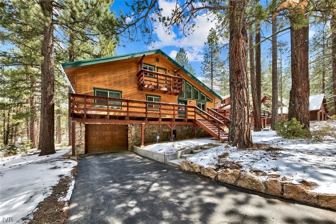 5. Single Family Homes for Active at 164 Basque Drive Truckee, California 96161 United States