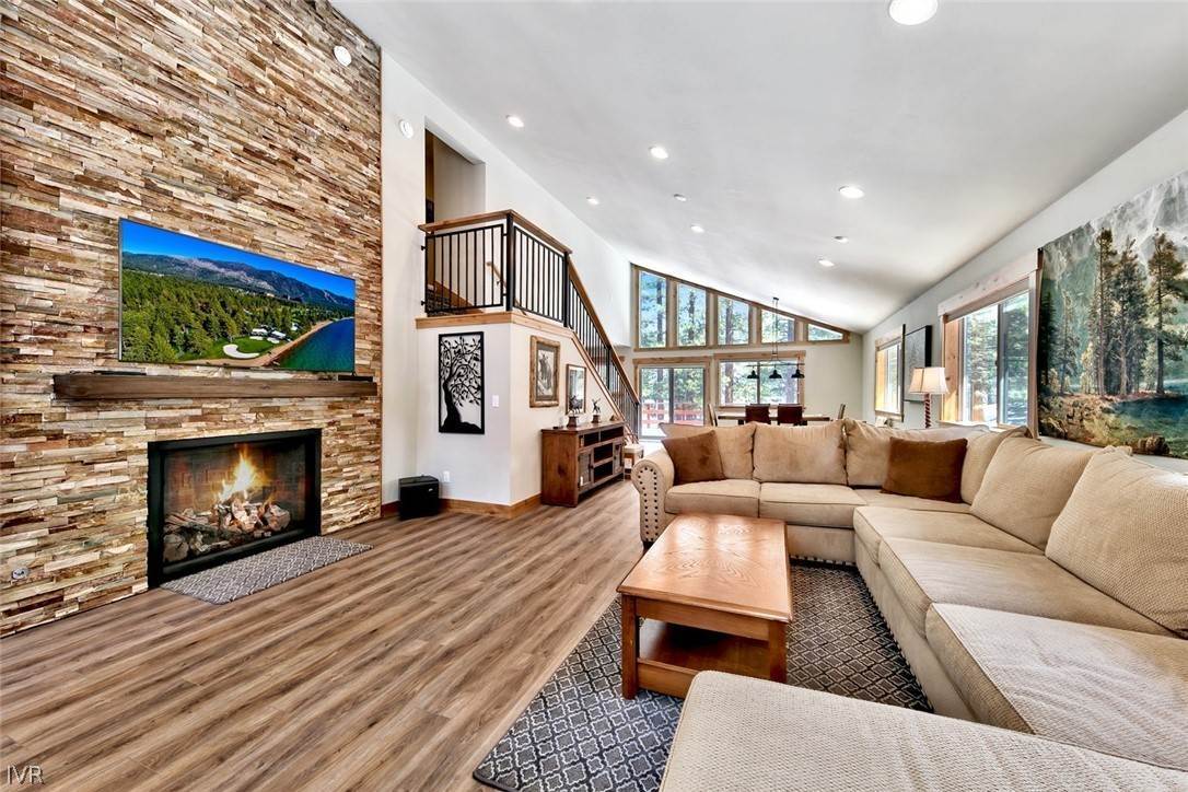 6. Single Family Homes for Active at 164 Basque Drive Truckee, California 96161 United States