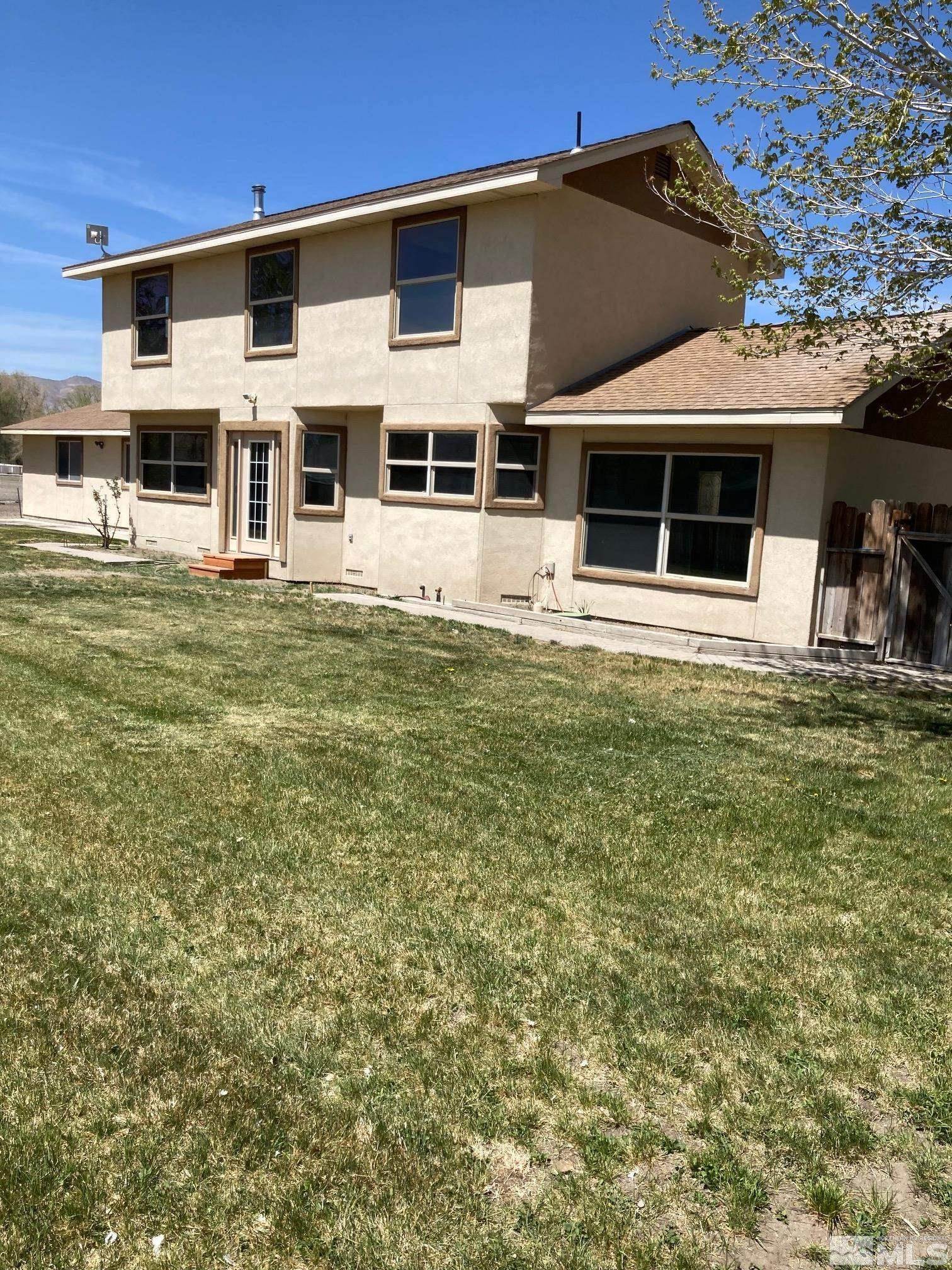 20. Single Family Homes for Active at 39 Baker Lane Yerington, Nevada 89447 United States