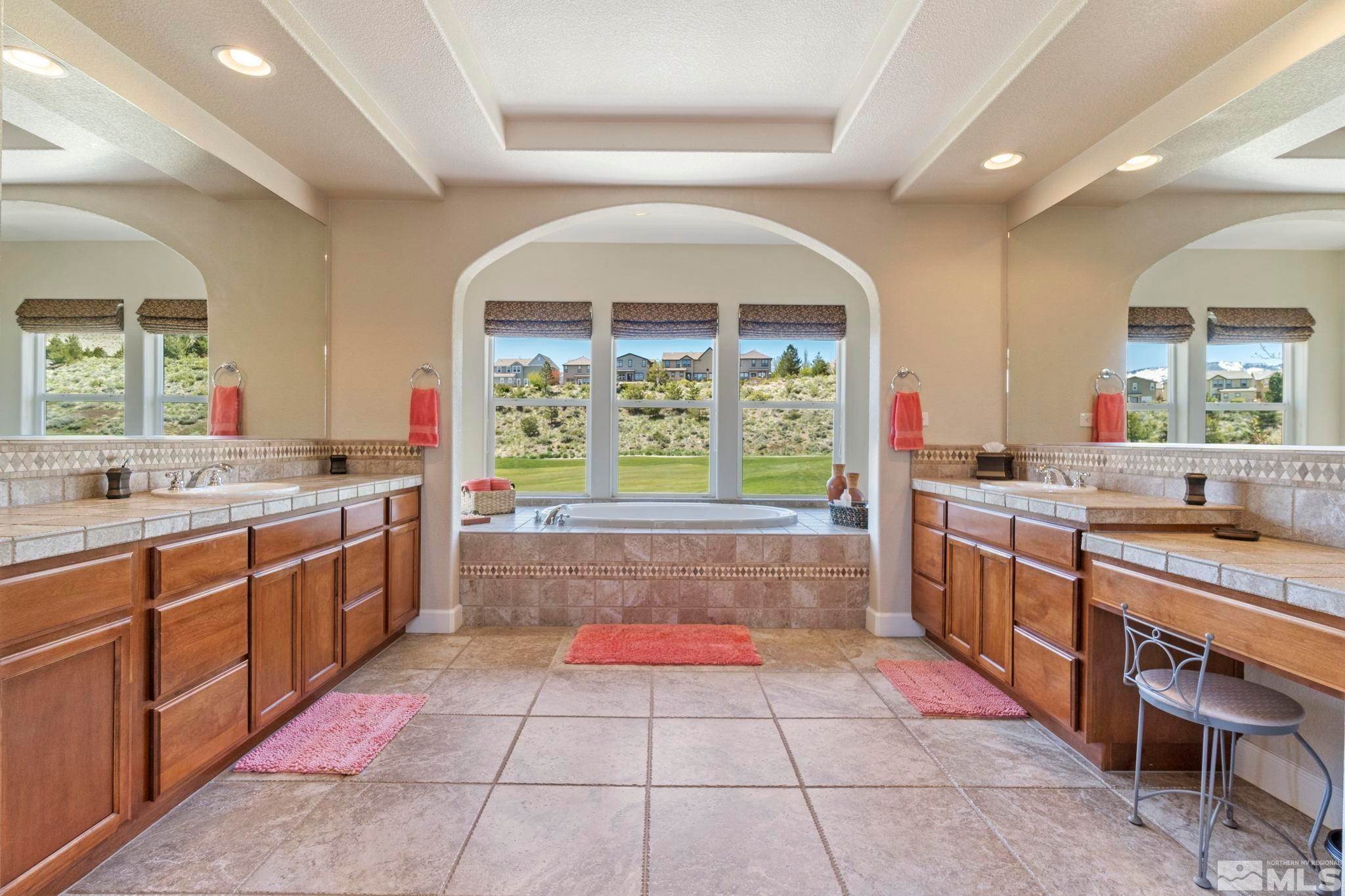 19. Single Family Homes for Active at 1771 Fairway Hills Trail Reno, Nevada 89523 United States
