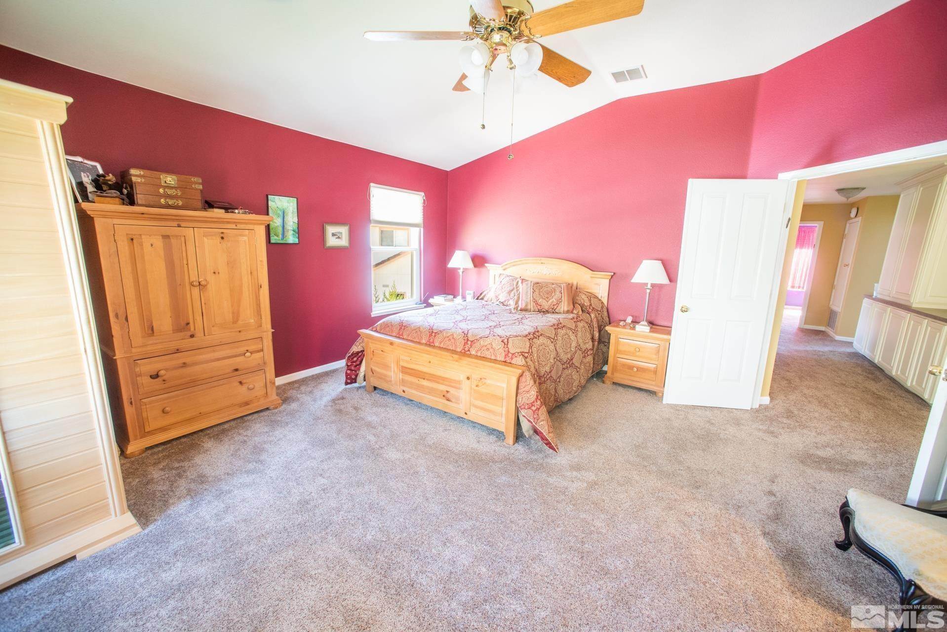 16. Single Family Homes for Active at 1710 Crestside Court Sparks, Nevada 89436 United States