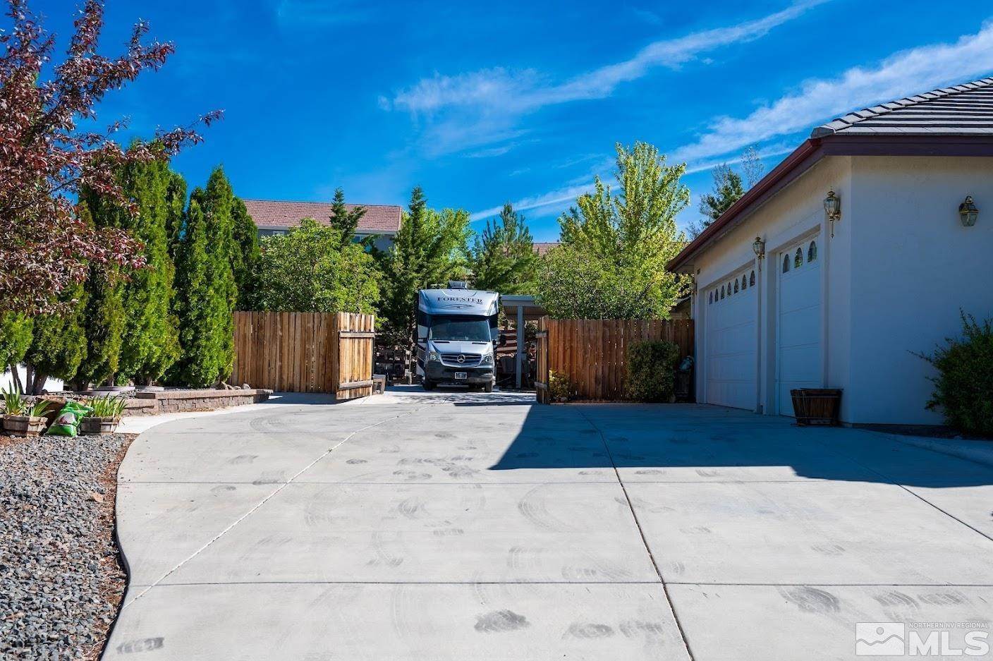 3. Single Family Homes for Active at 5654 Vista Terrace Lane Sparks, Nevada 89436 United States