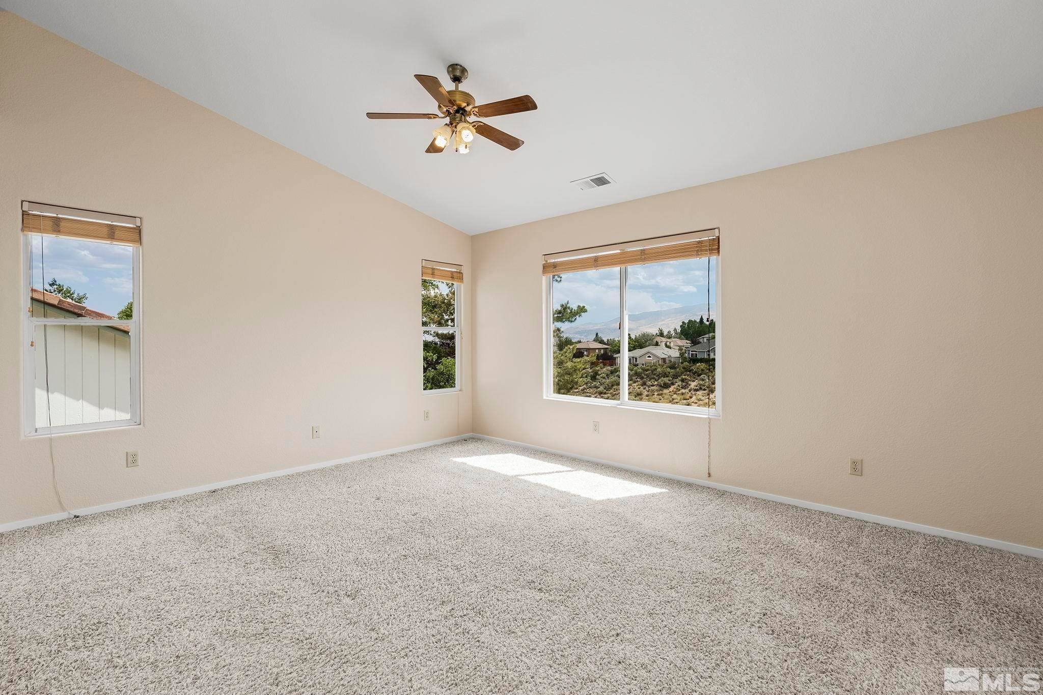 16. Single Family Homes for Active at 5540 Twin Creeks Drive Reno, Nevada 89523 United States