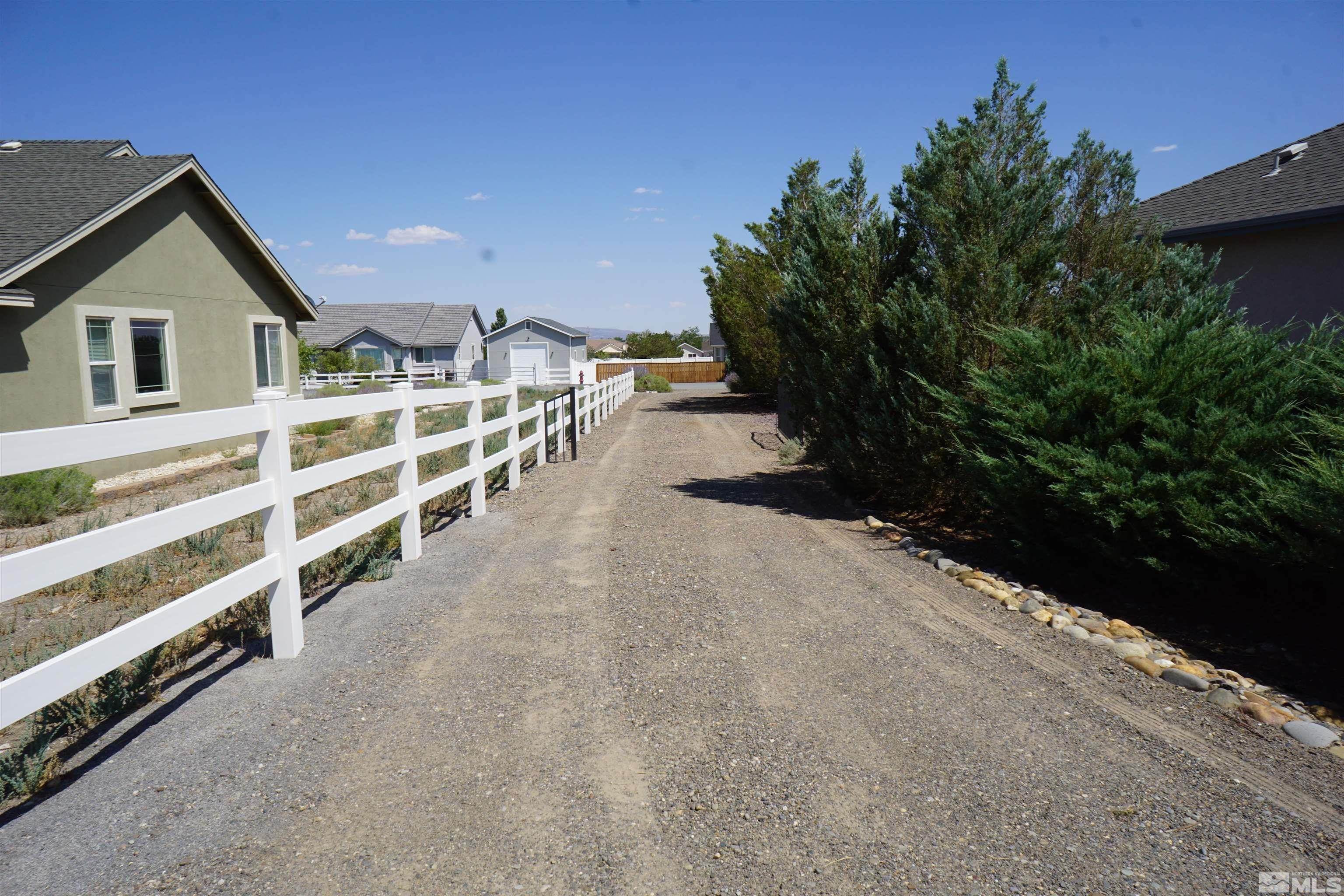 20. Single Family Homes for Active at 650 Buckskin Drive Fernley, Nevada 89408 United States