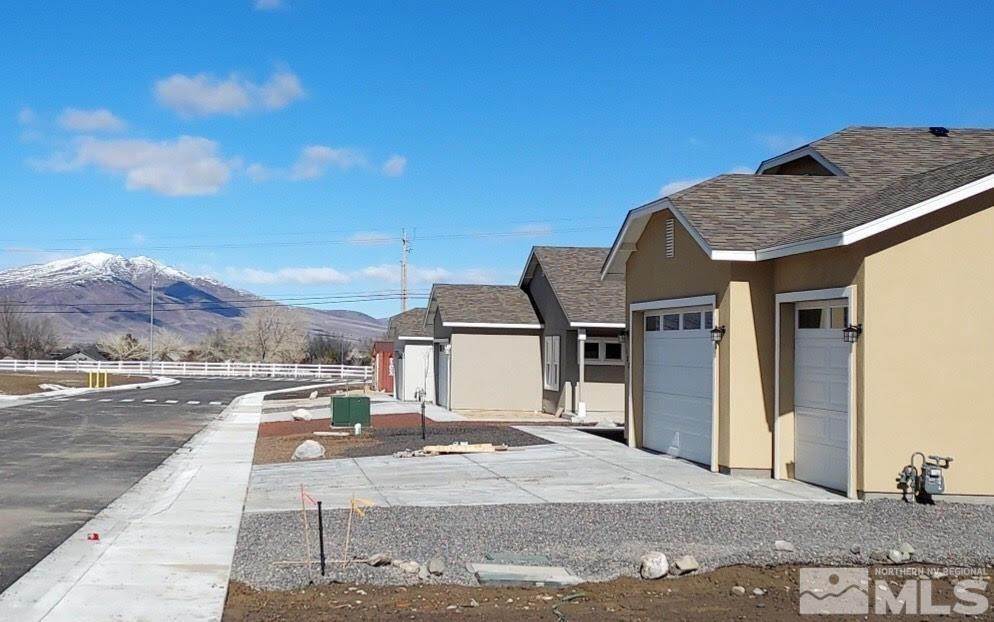 2. Single Family Homes for Active at 1330 Serenity Circle Fernley, Nevada 89408 United States