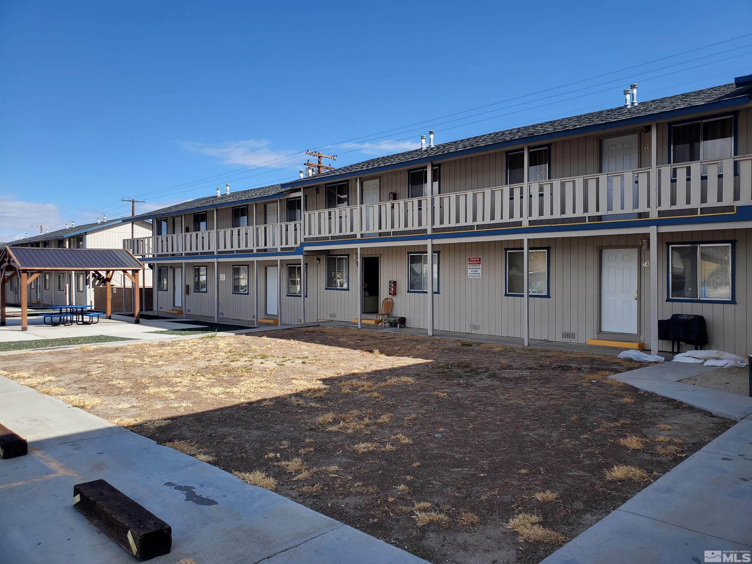 5. Duplex / Multiplex for Active at 420 460 470 H Street Hawthorne, Nevada 89415 United States