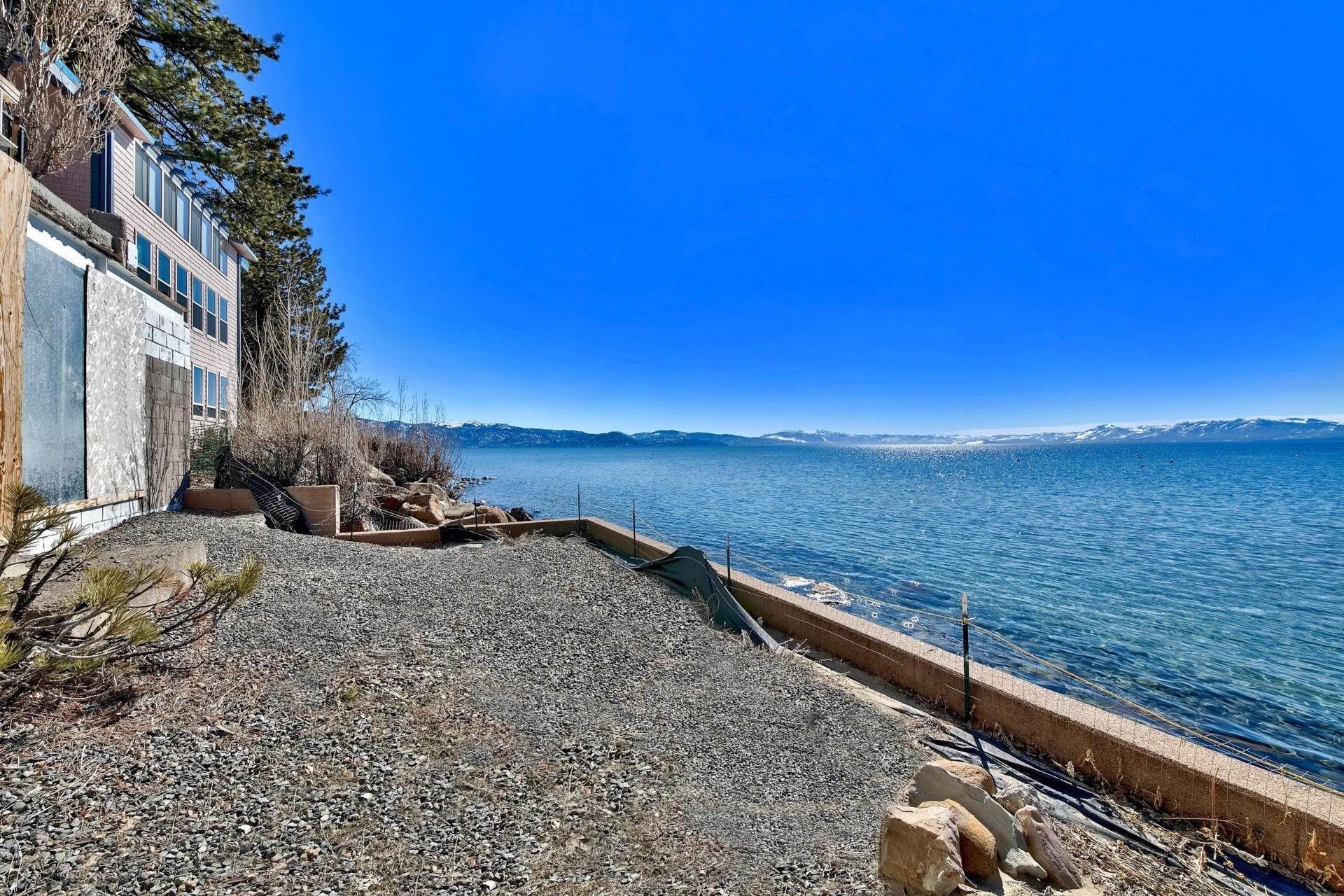 19. Commercial for Active at 7238 North Lake Boulevard Tahoe Vista, California 96148 United States