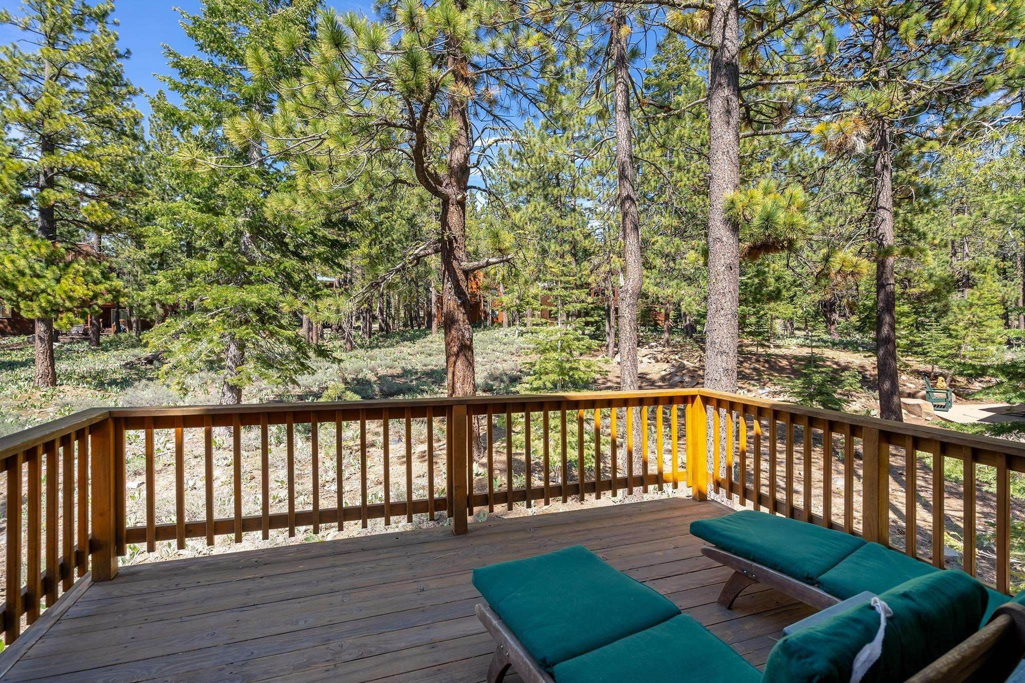7. Single Family Homes for Active at 13301 Muhlebach Way Truckee, California 96161 United States
