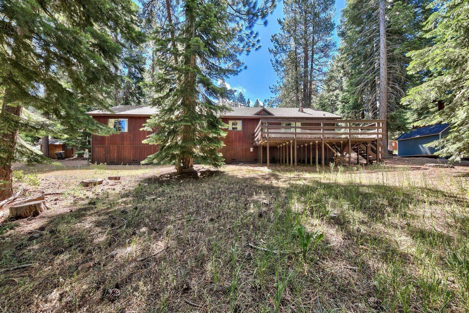 20. Single Family Homes for Active at 12660 Madrone Lane Truckee, California 96161 United States