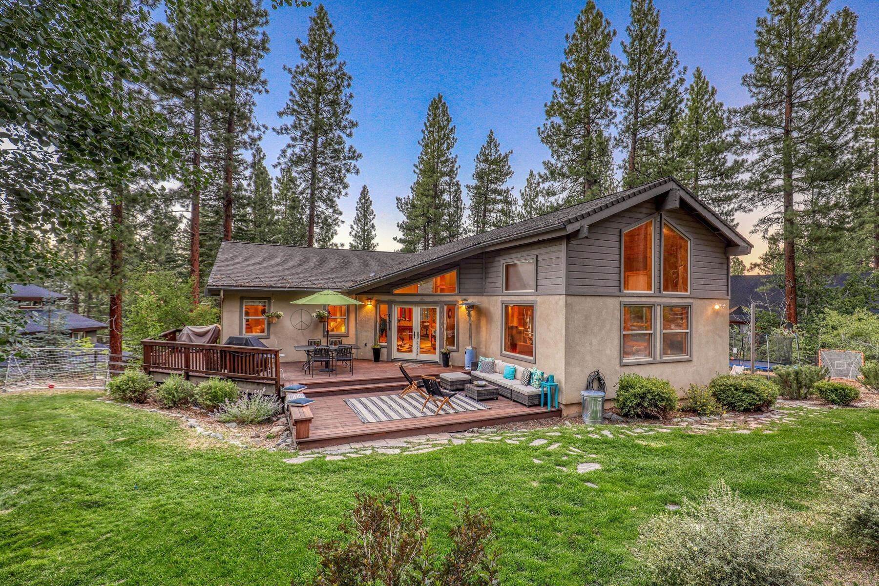 2. Single Family Homes for Active at 15749 Donnington Lane Truckee, California 96161 United States