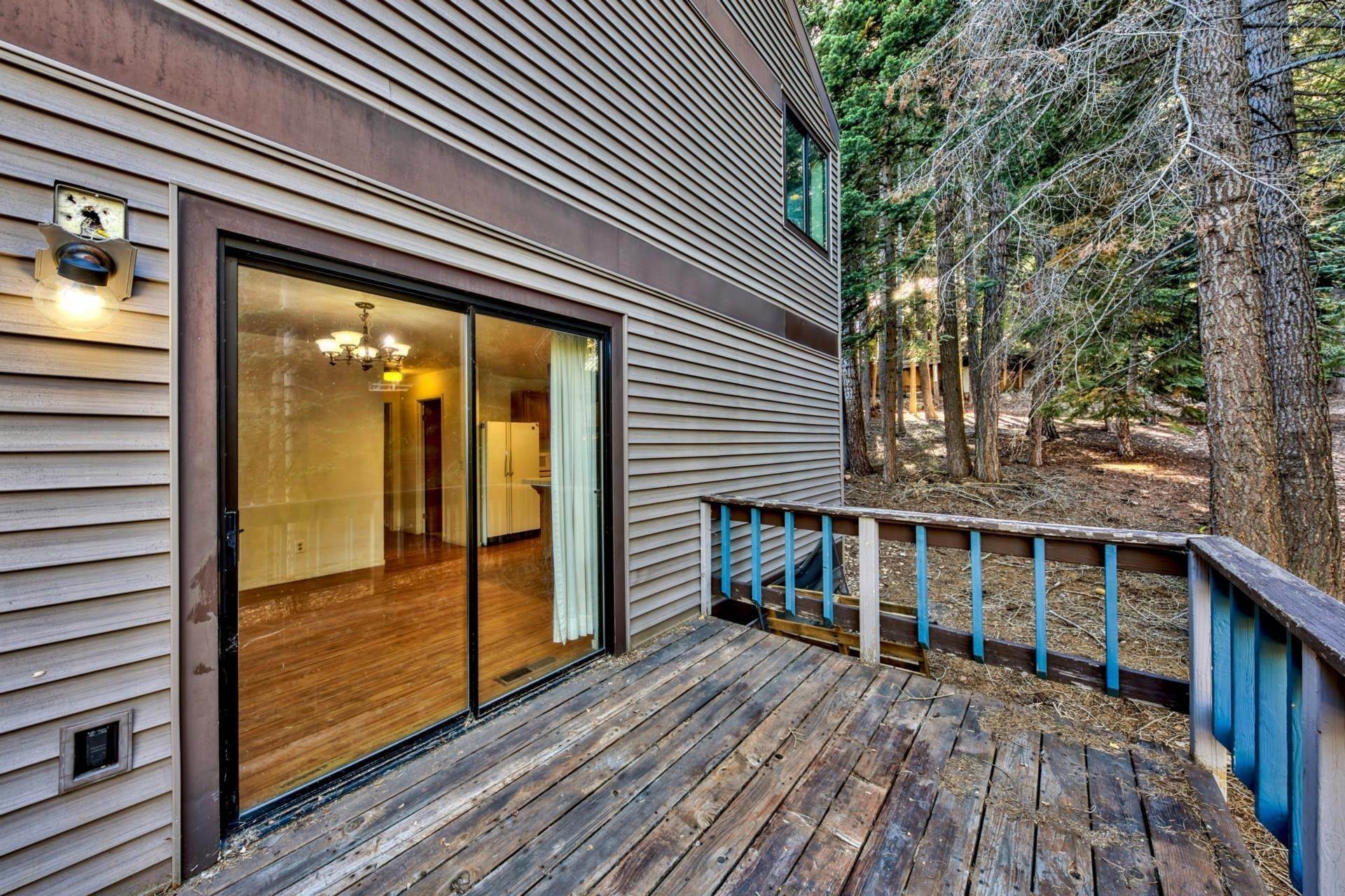 14. Single Family Homes for Active at 1462 Cheshire Court Tahoe Vista, California 96148 United States