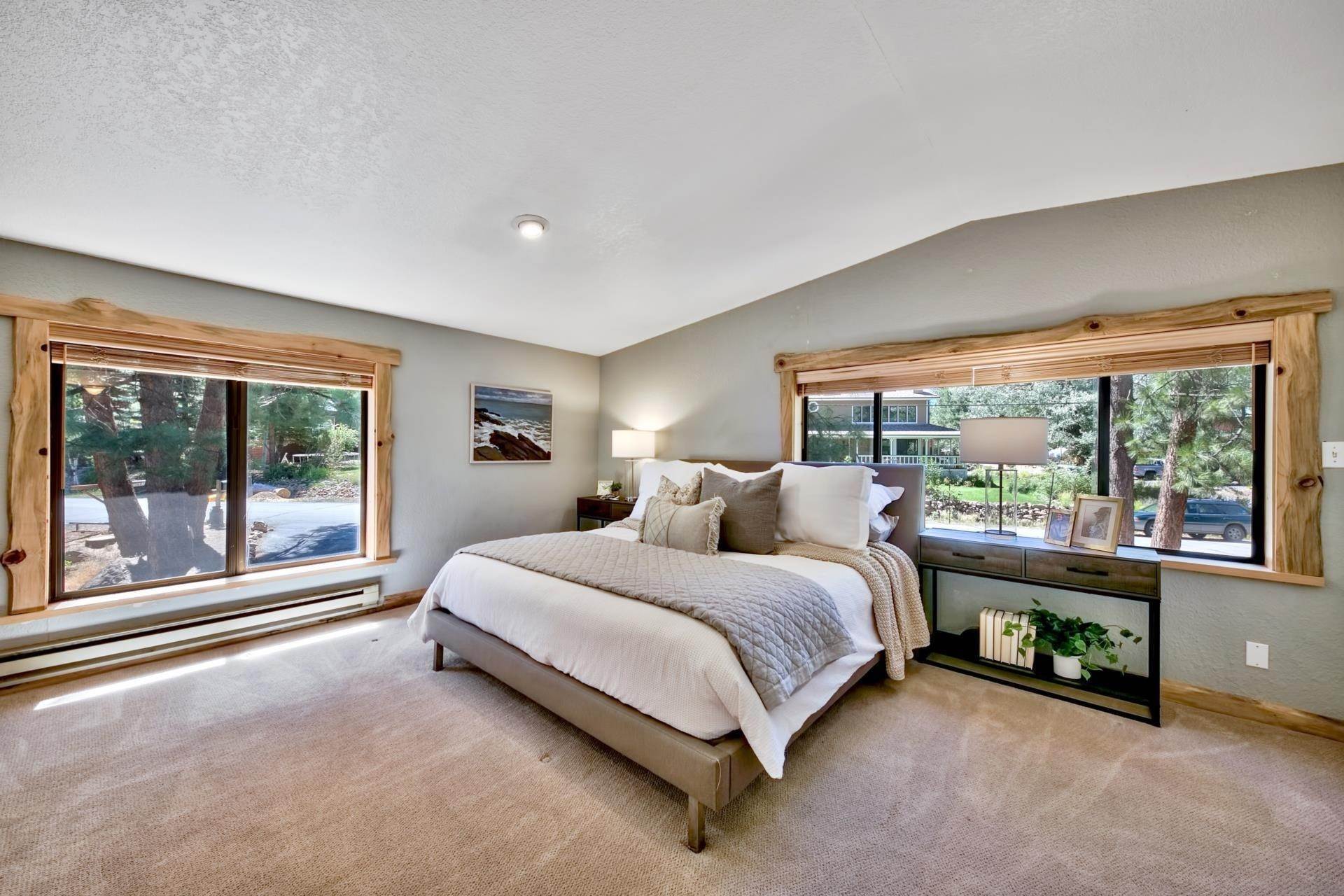 8. Single Family Homes for Active at 10651 Royal Crest Drive Truckee, California 96161 United States