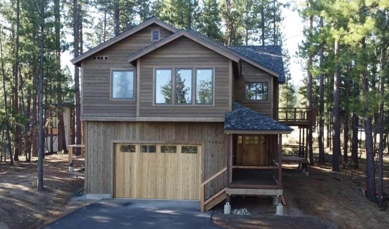 Single Family Homes for Active at 10695 Winchester Court Truckee, California 96161 United States