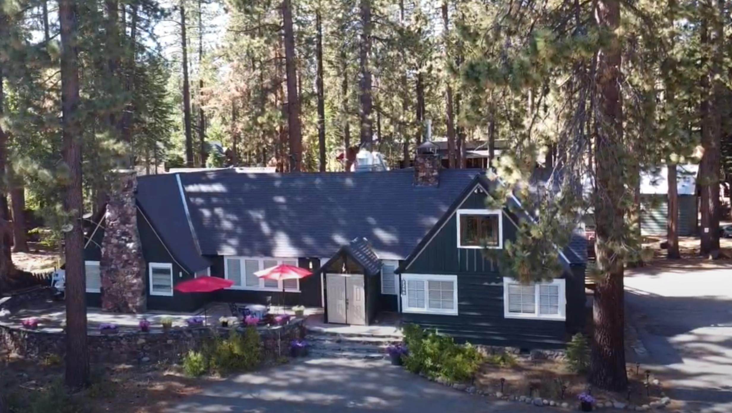 Single Family Homes 为 销售 在 2255 West Lake Boulevard 塔霍湖城, 加利福尼亚州 96145 美国