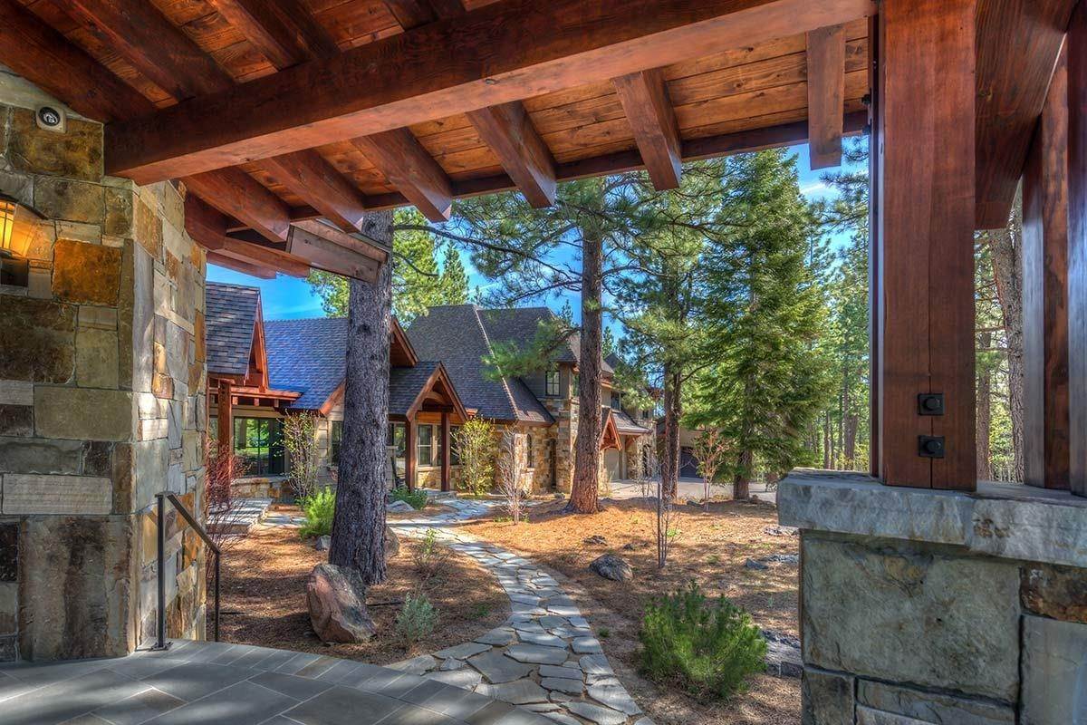 18. Single Family Homes for Active at 10213 Birchmont Court Truckee, California 96161 United States