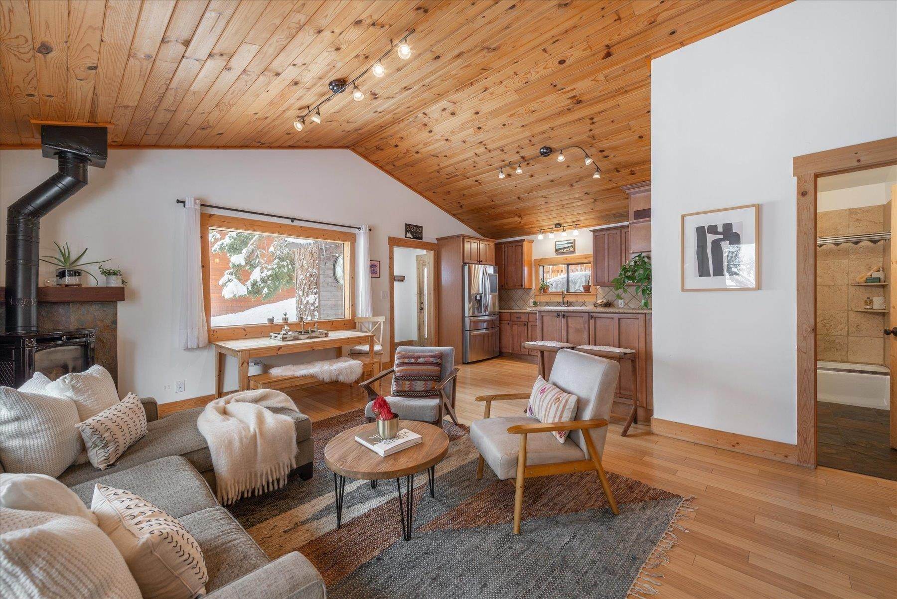 6. Single Family Homes for Active at 11925 Rhineland Avenue Truckee, California 96161 United States