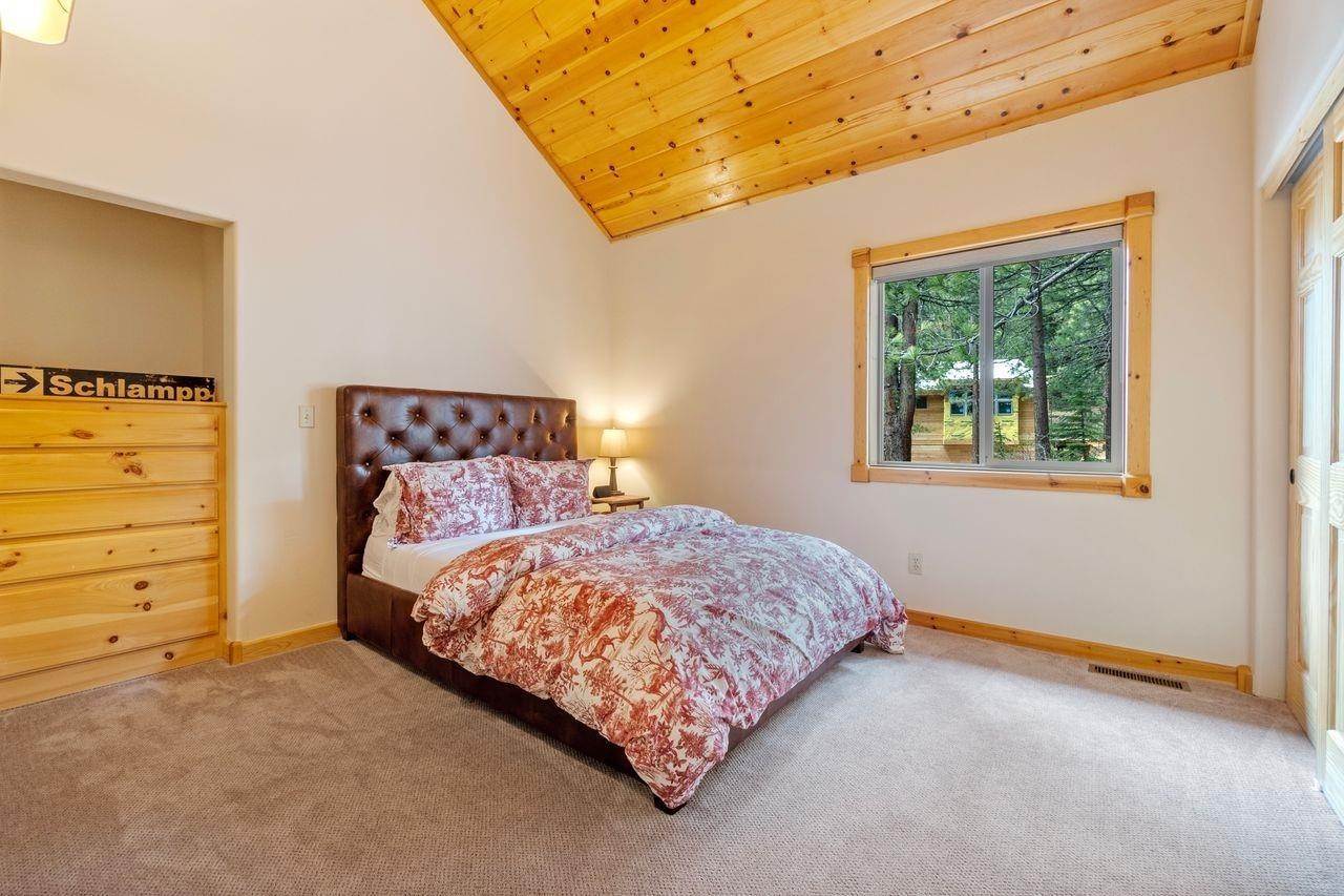 12. Single Family Homes for Active at 11683 Bennett Flat Road Truckee, California 96161 United States