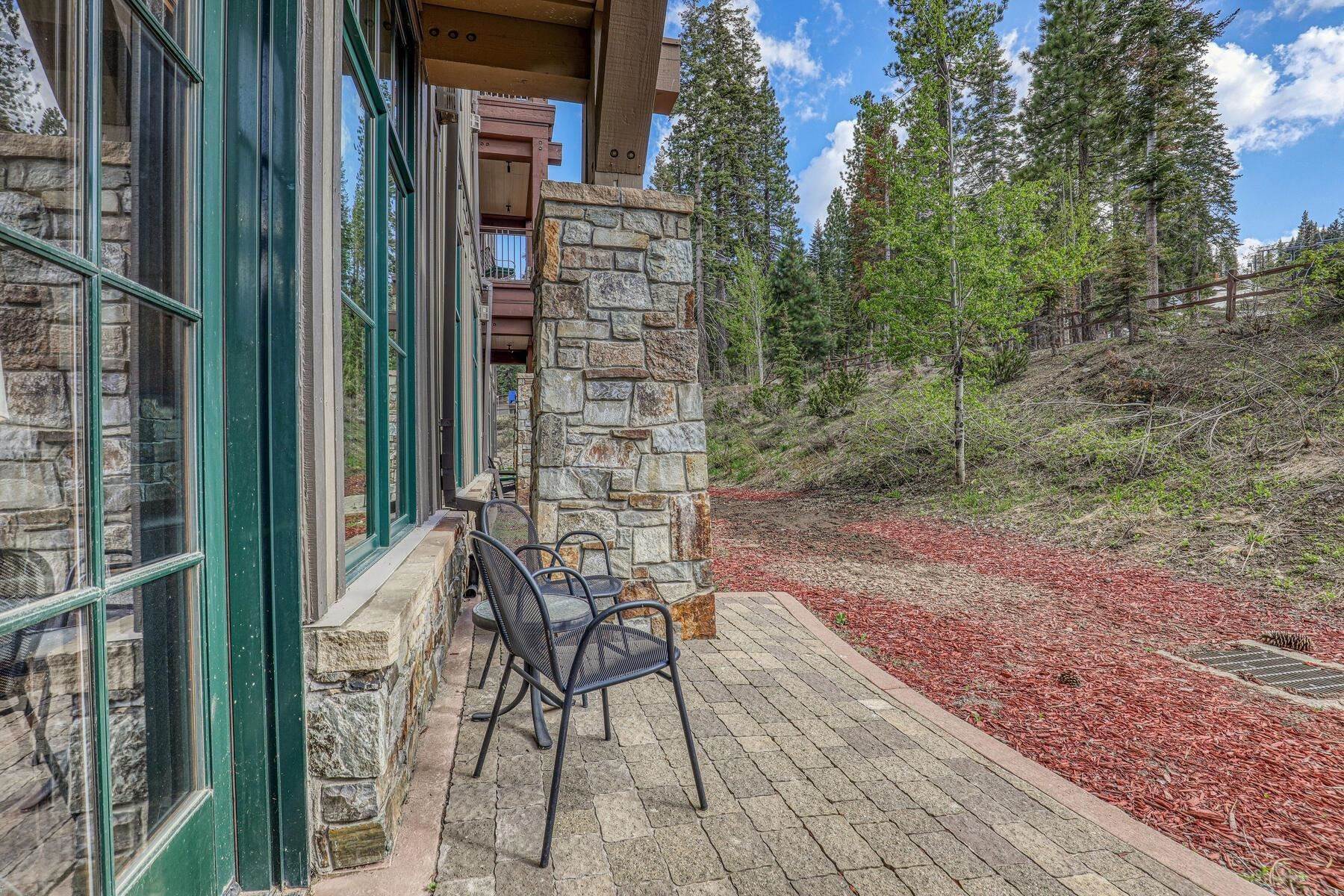 3. Single Family Homes for Active at 4001 Northstar Drive Truckee, California 96161 United States