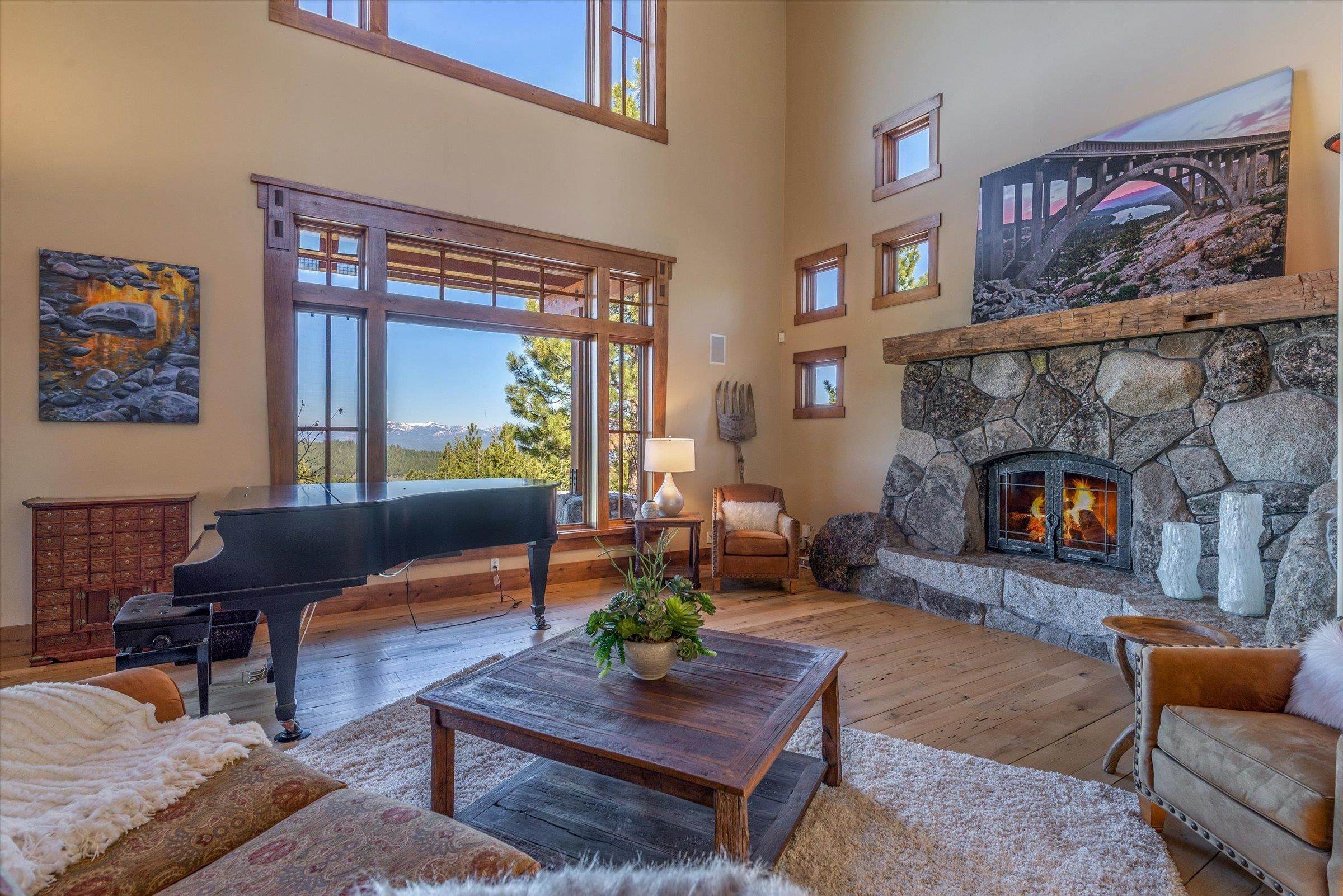 2. Single Family Homes for Active at 18827 Nighthawk Way Truckee, California 96161 United States