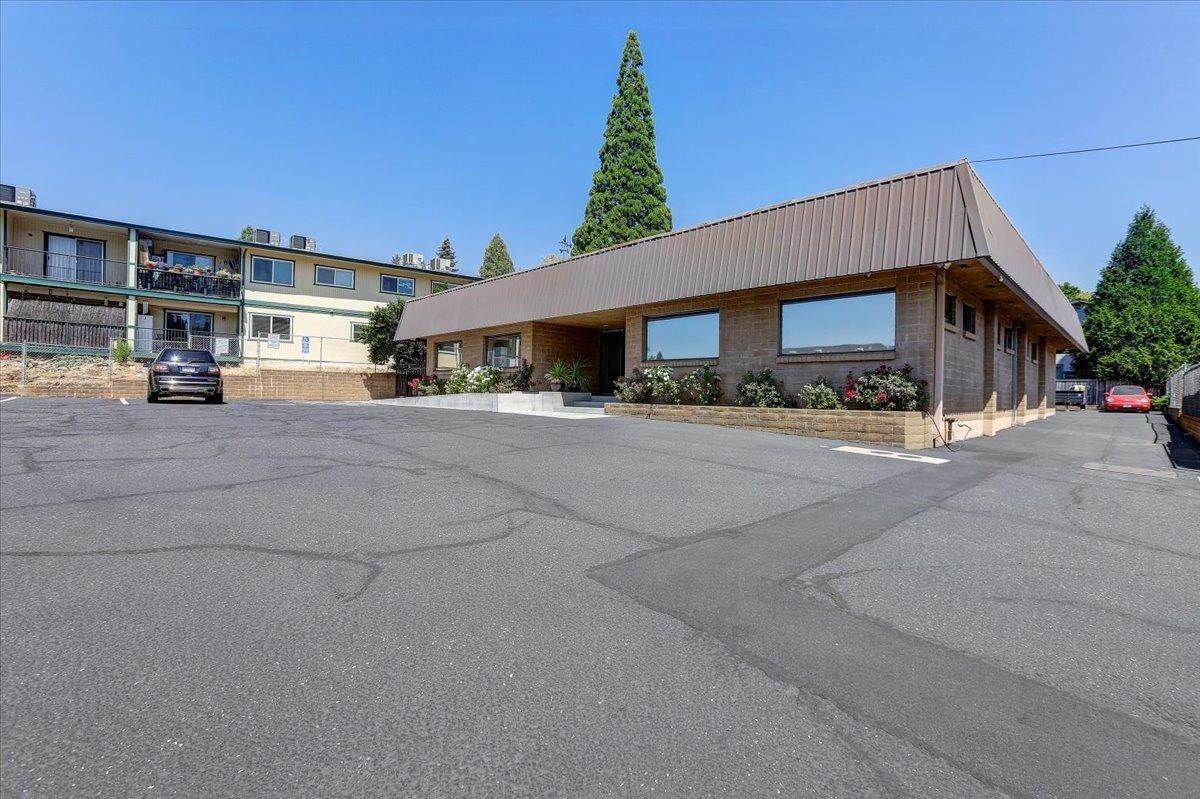 39. Commercial for Active at 230 Colfax Avenue Grass Valley, California 95945 United States