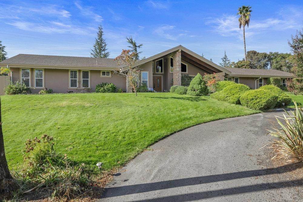 2. Single Family Homes for Active at 8812 N Oaks Drive Oakdale, California 95361 United States