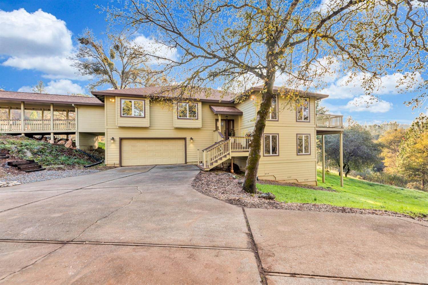 9. Single Family Homes for Active at 21976 Egbert Hill Road Grass Valley, California 95949 United States