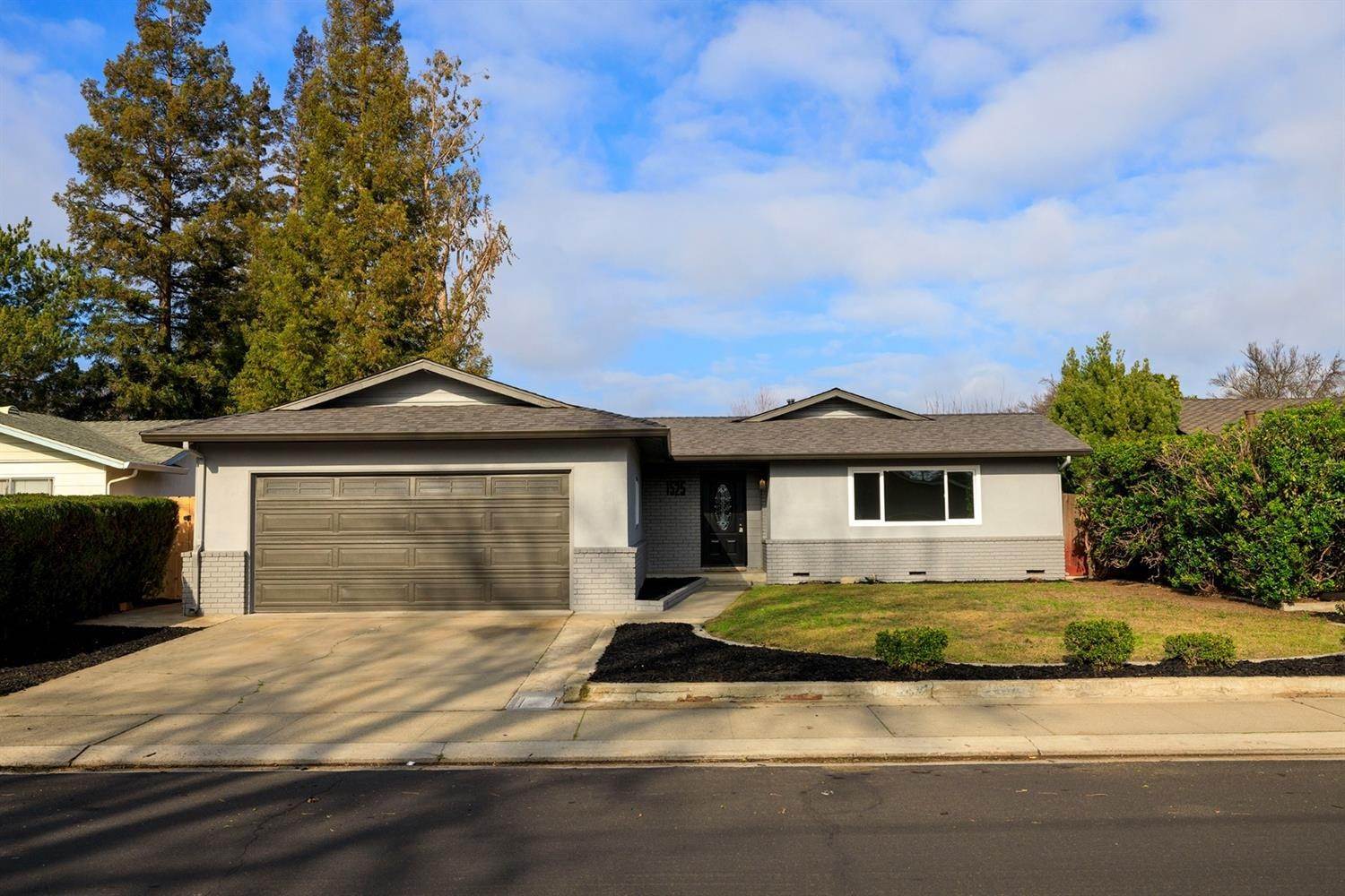 1. Single Family Homes for Active at 1525 Higbee Drive Modesto, California 95350 United States