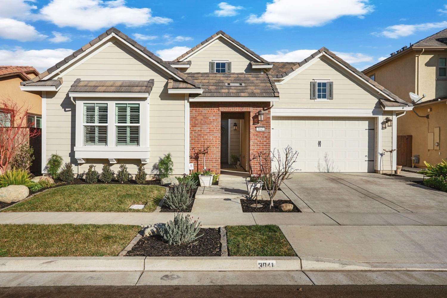 Single Family Homes for Active at 3041 Artistry Street Lodi, California 95242 United States