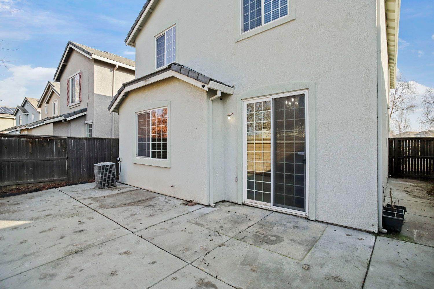 26. Single Family Homes for Active at 8041 Shay Circle Stockton, California 95212 United States