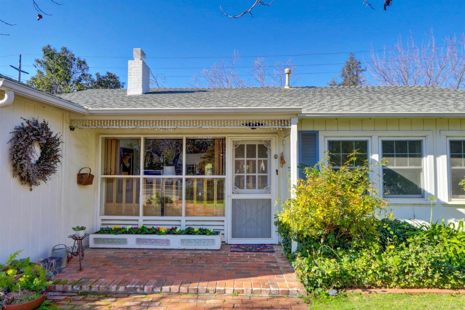 4. Single Family Homes for Active at 831 L Street Davis, California 95616 United States