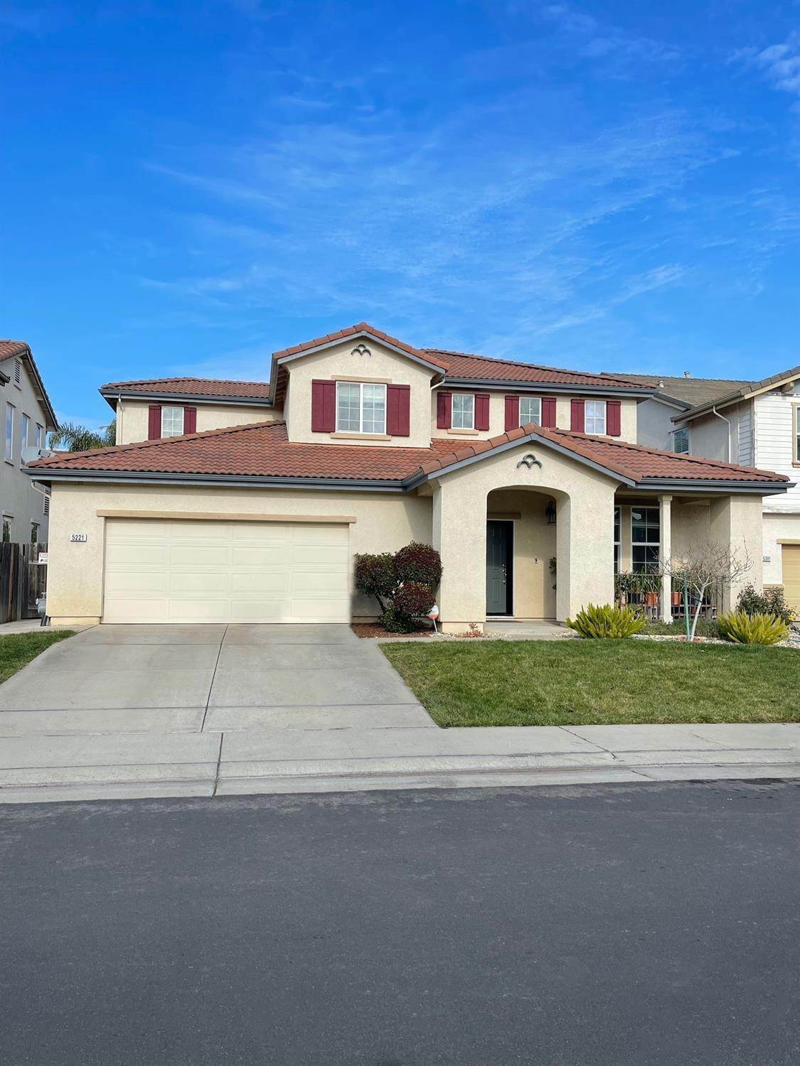 Single Family Homes for Active at 5221 Kungsting Way Elk Grove, California 95757 United States