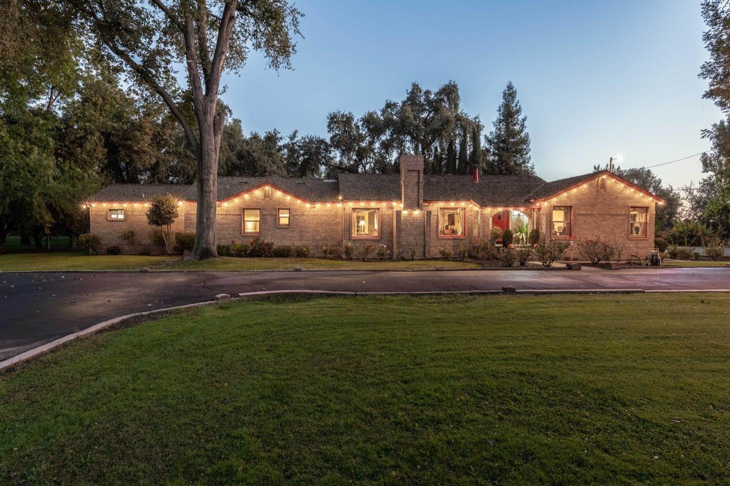 Single Family Homes por un Venta en 50860 W Herndon Avenue Firebaugh, California 93622 Estados Unidos