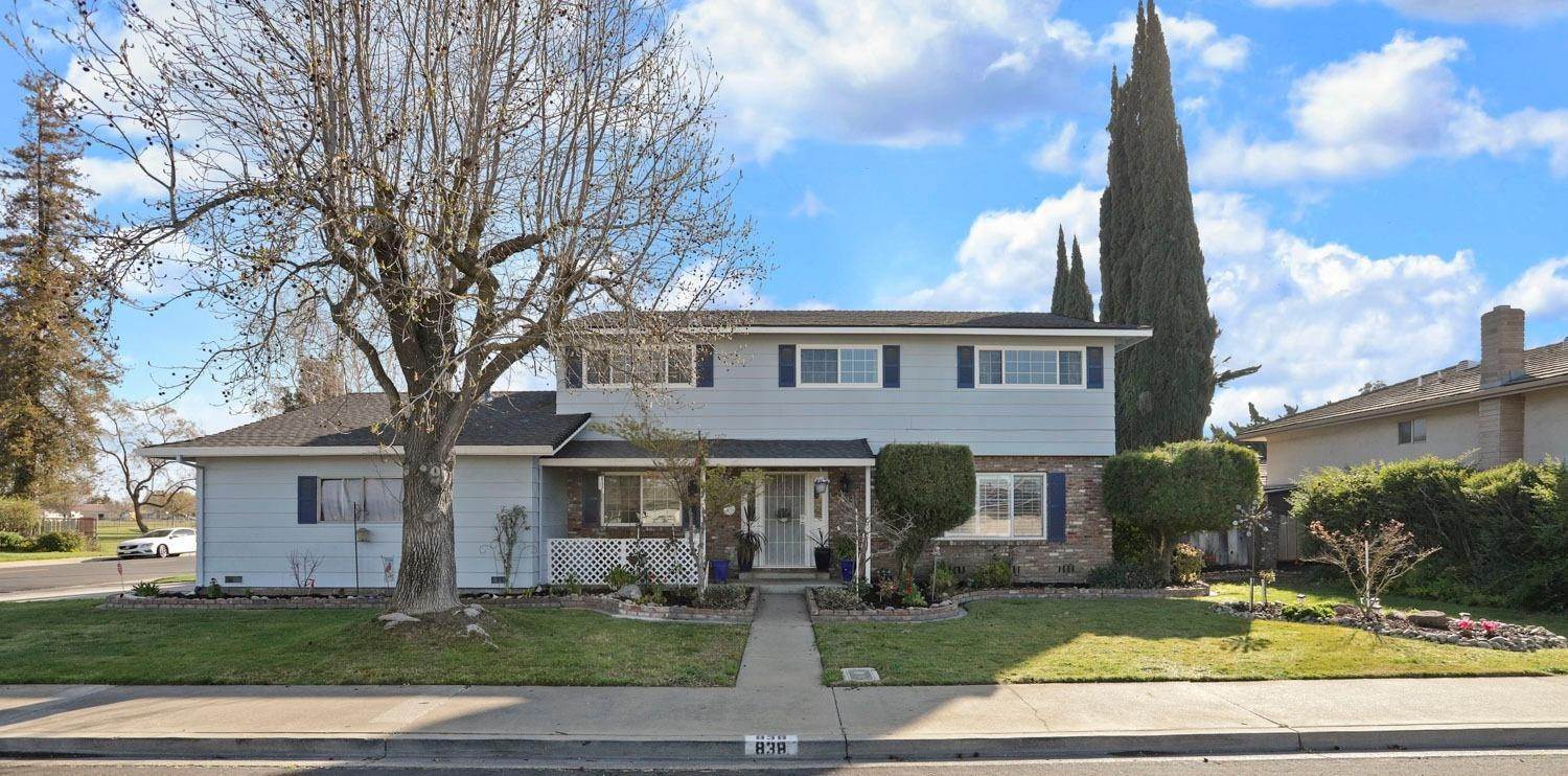1. Single Family Homes for Active at 838 S Mills Avenue Lodi, California 95242 United States