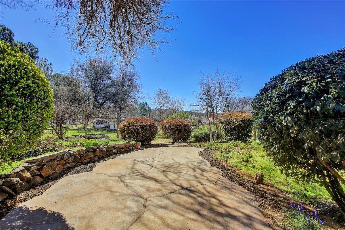 21. Single Family Homes for Active at 16305 Rough And Ready Highway Rough And Ready, California 95975 United States