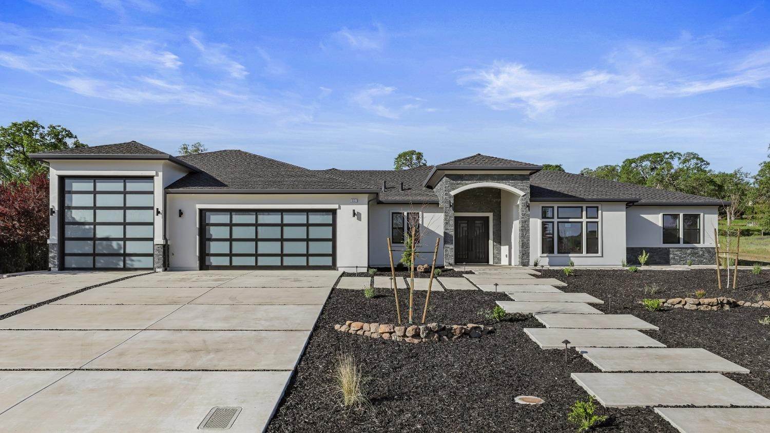 Single Family Homes 为 销售 在 32 Knolls Court Copperopolis, 加利福尼亚州 95228 美国
