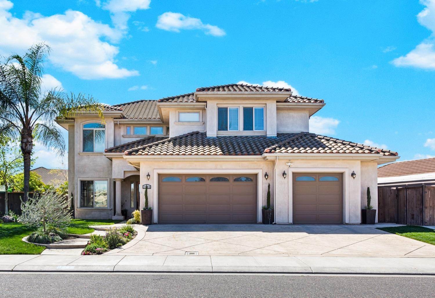 Single Family Homes 为 销售 在 1282 Cameron Lane Ripon, 加利福尼亚州 95366 美国