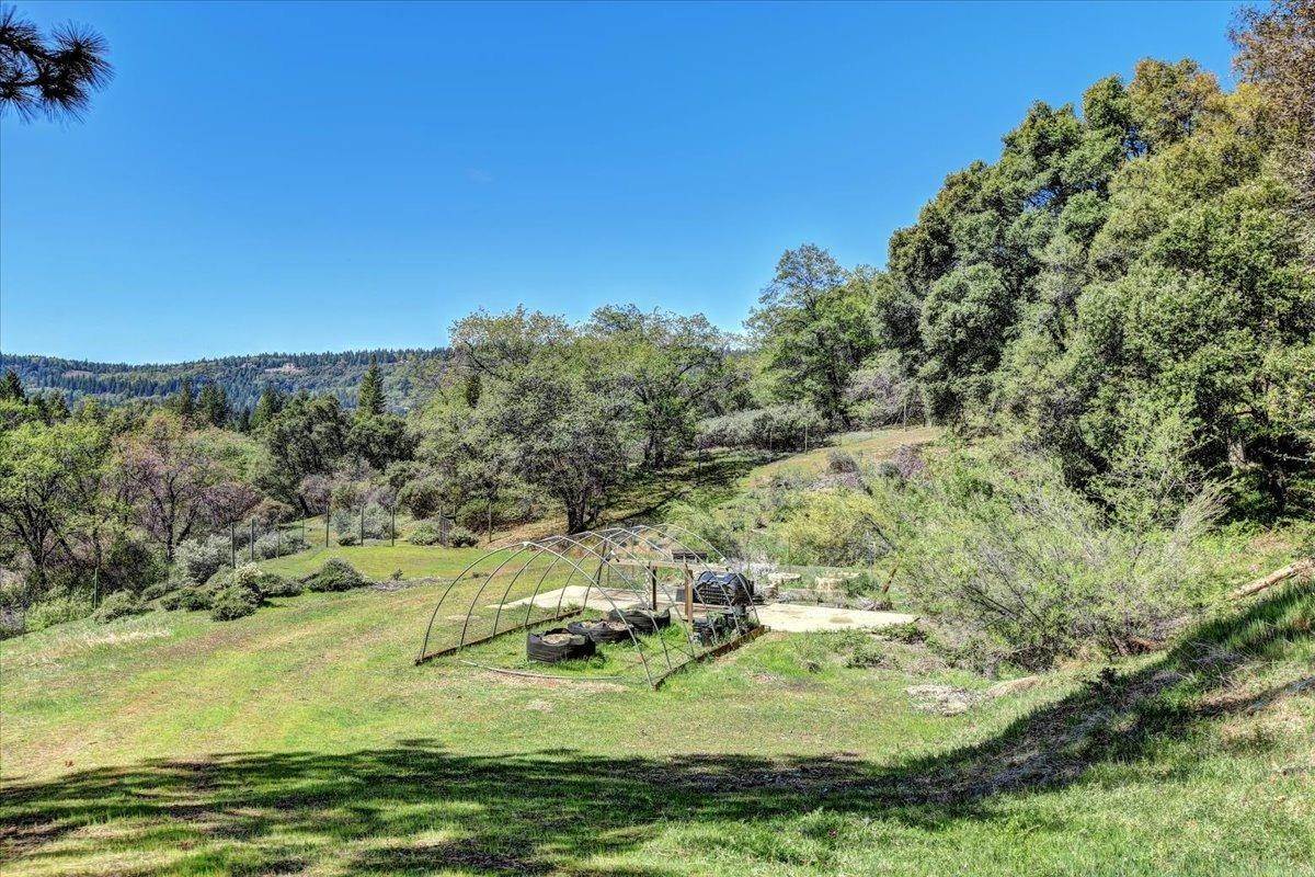 26. Single Family Homes for Active at 13558 Manion Canyon Road Grass Valley, California 95945 United States
