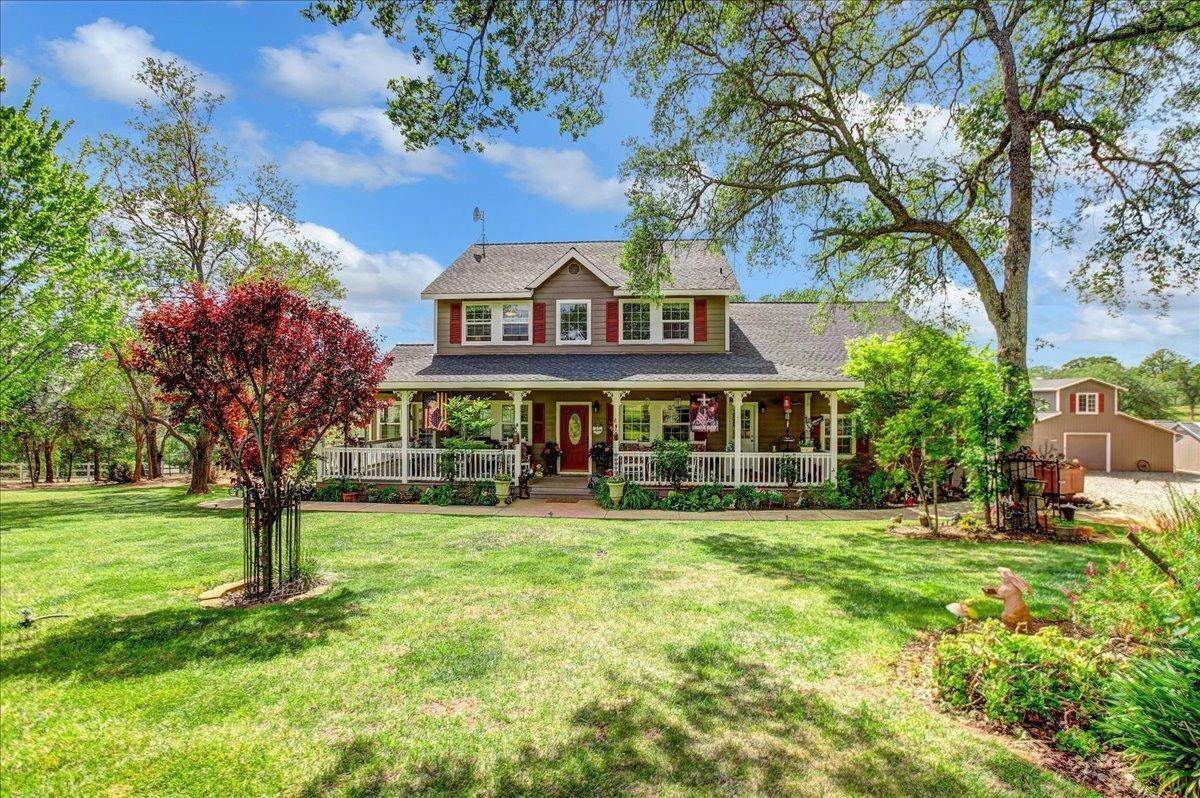 Single Family Homes 为 销售 在 6577 Turkey Hollow Trail Browns Valley, 加利福尼亚州 95918 美国