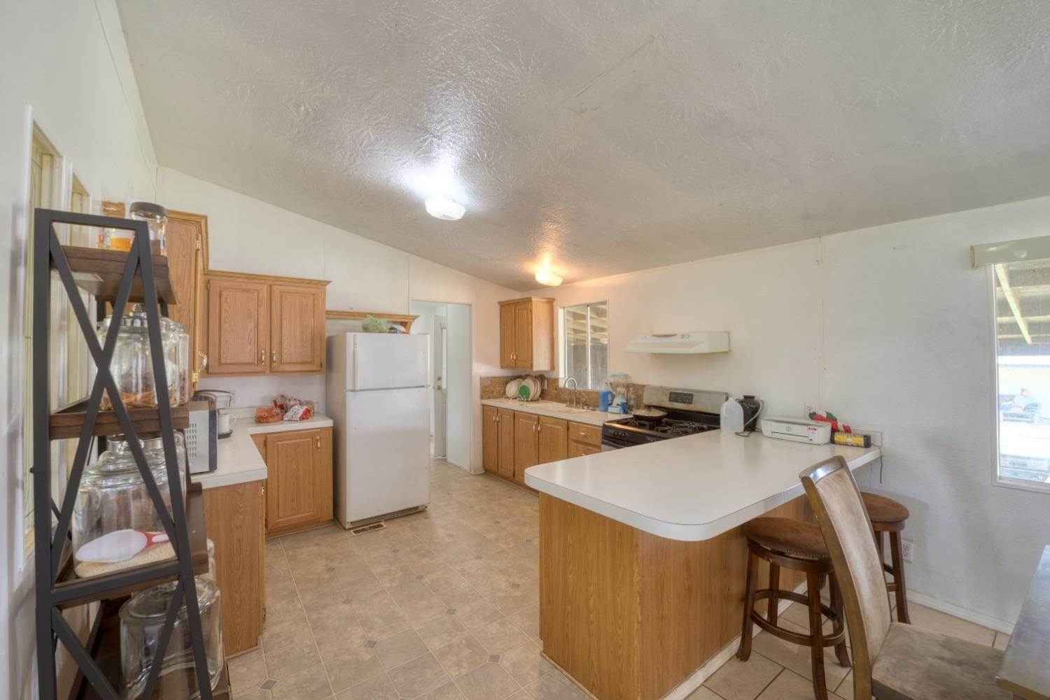 6. Manufactured Home for Active at 21887 Fourth Avenue Stevinson, California 95374 United States